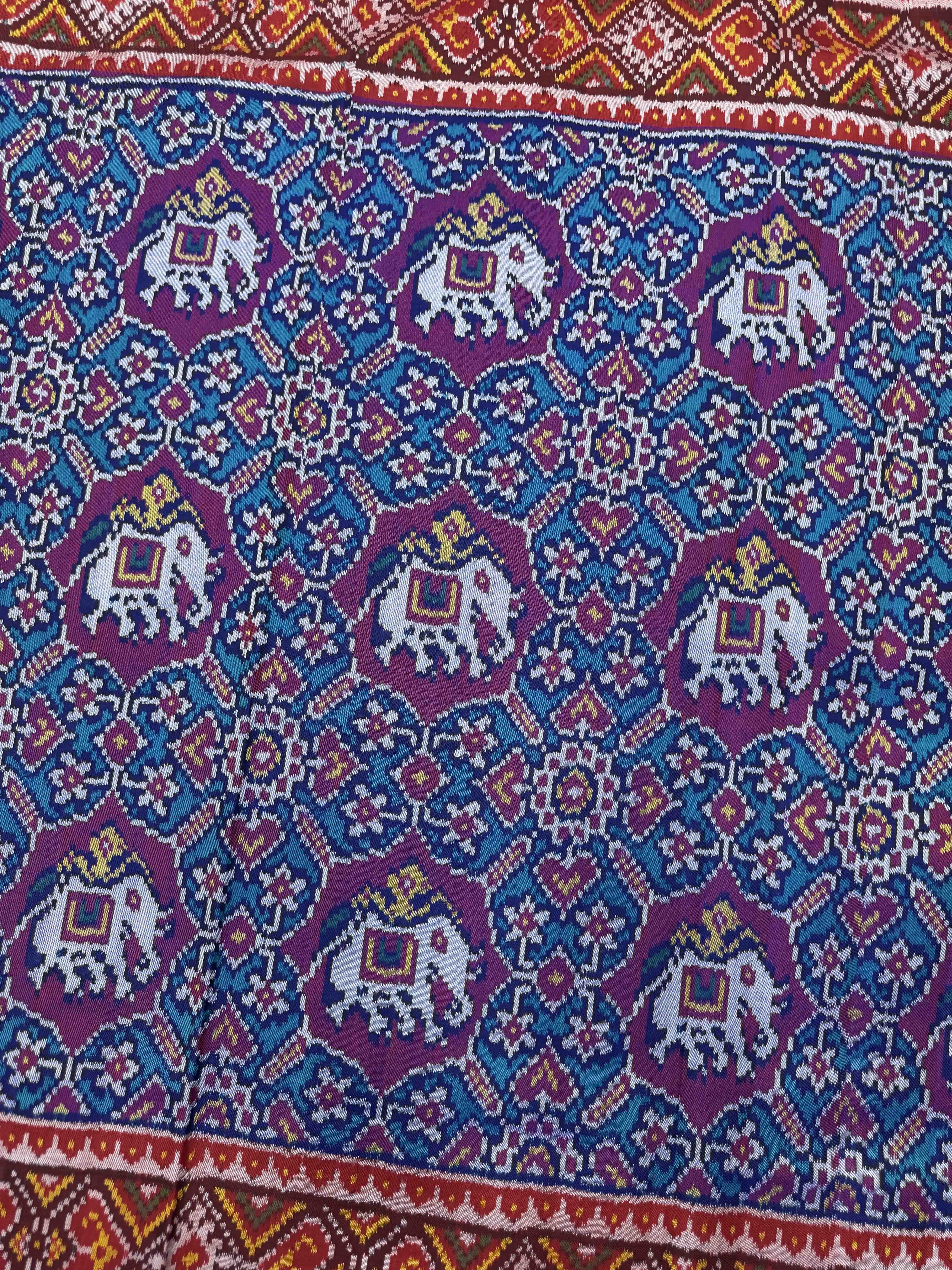 Red & Turquoise Manekchwok Narikunj Mix Single Ikat Patan Patola Saree