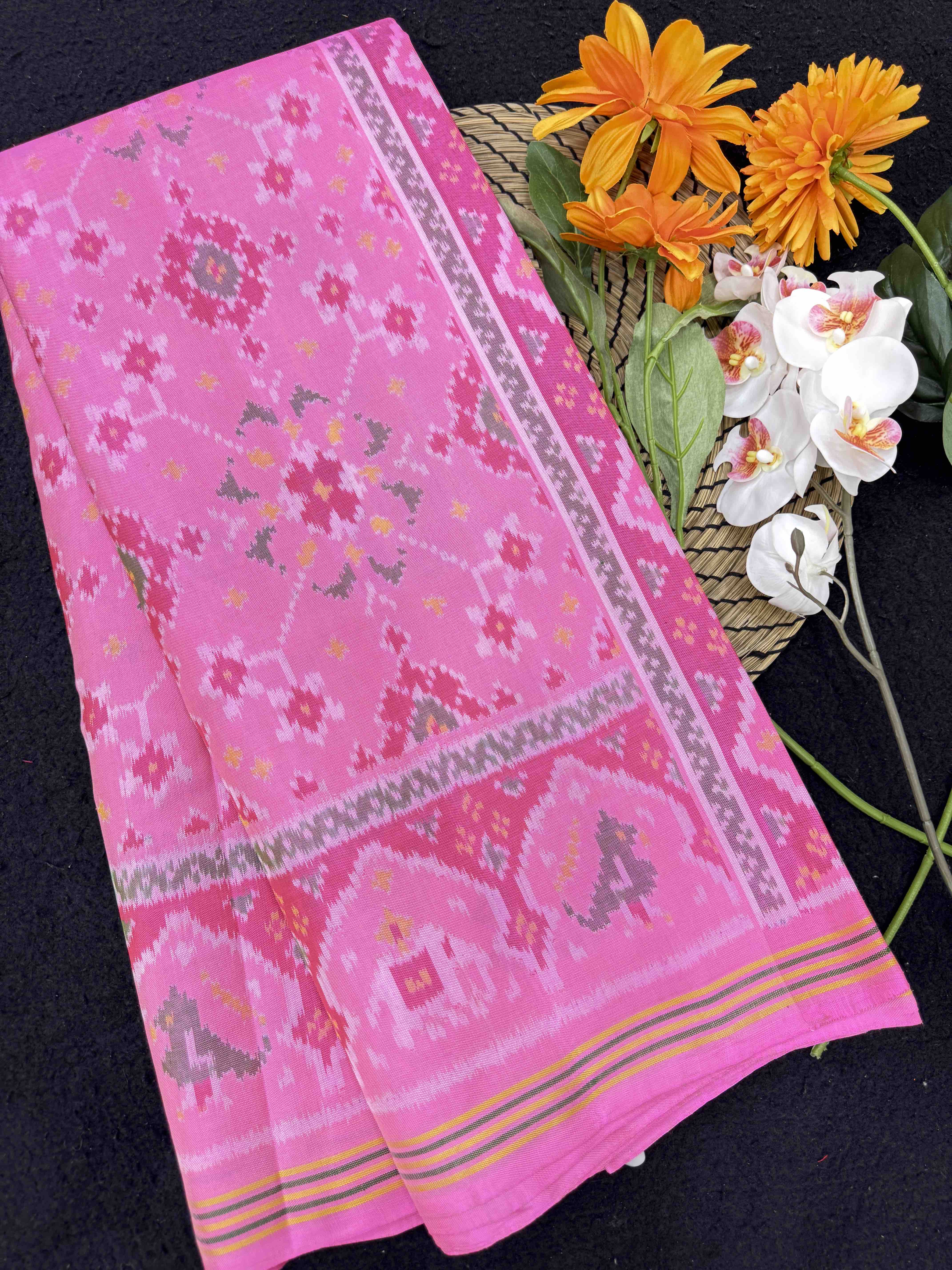 Light Pink Navratan Single Ikat Patan Patola Saree