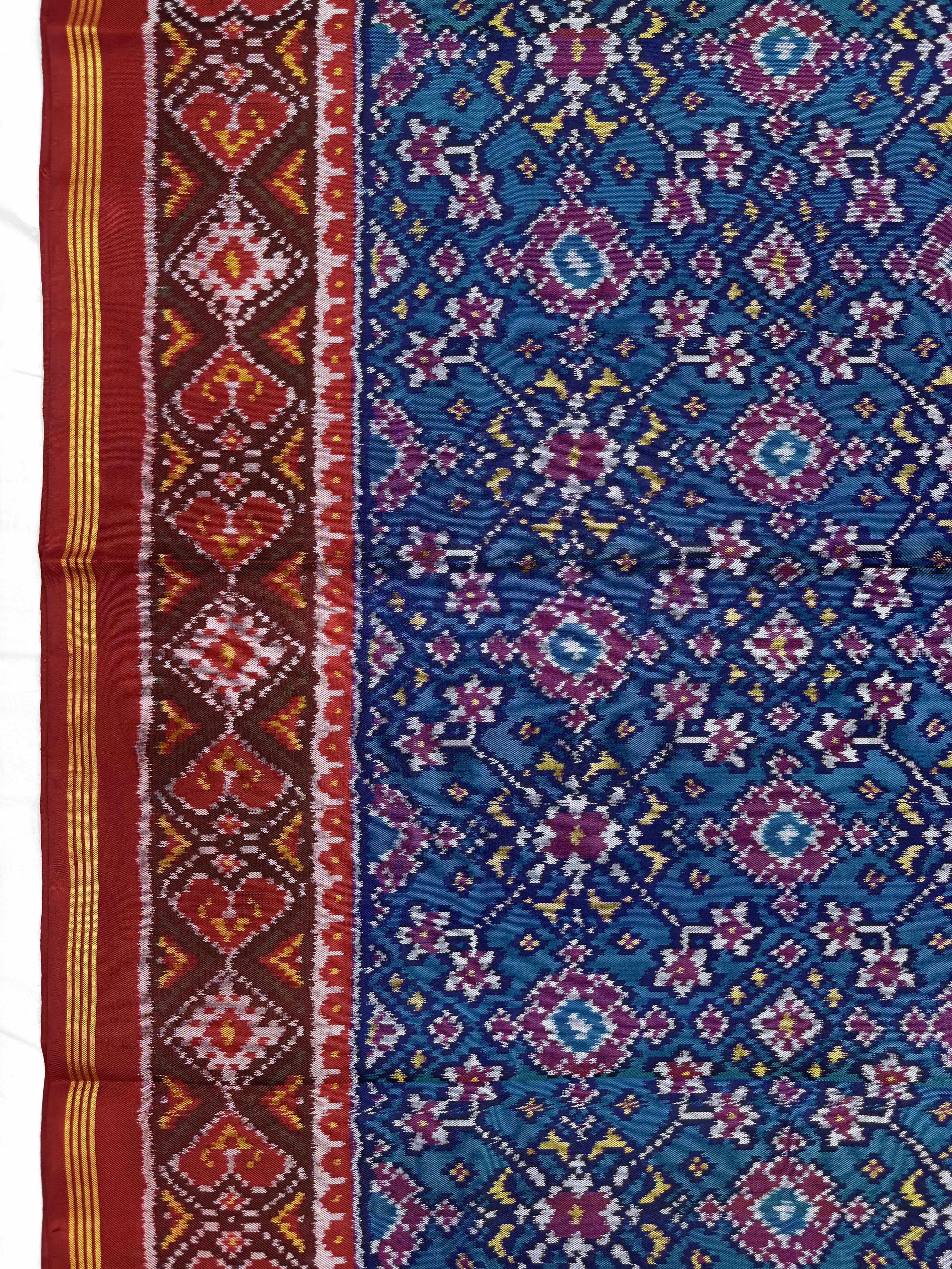 Red & Turquoise Navratan Single Ikat Patan Patola Saree