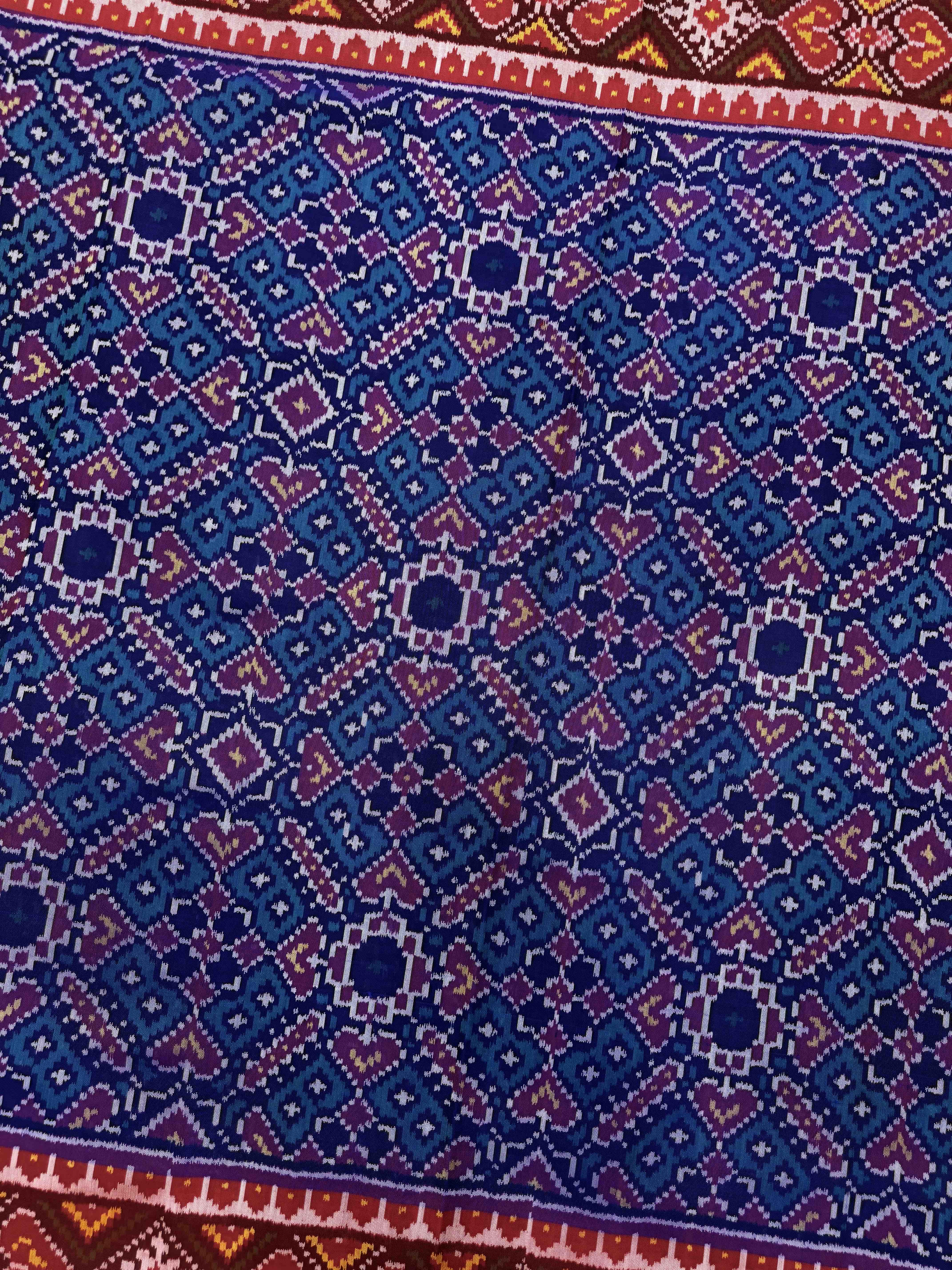Red & Turquoise Manekchowk Single Ikat Patan Patola Saree