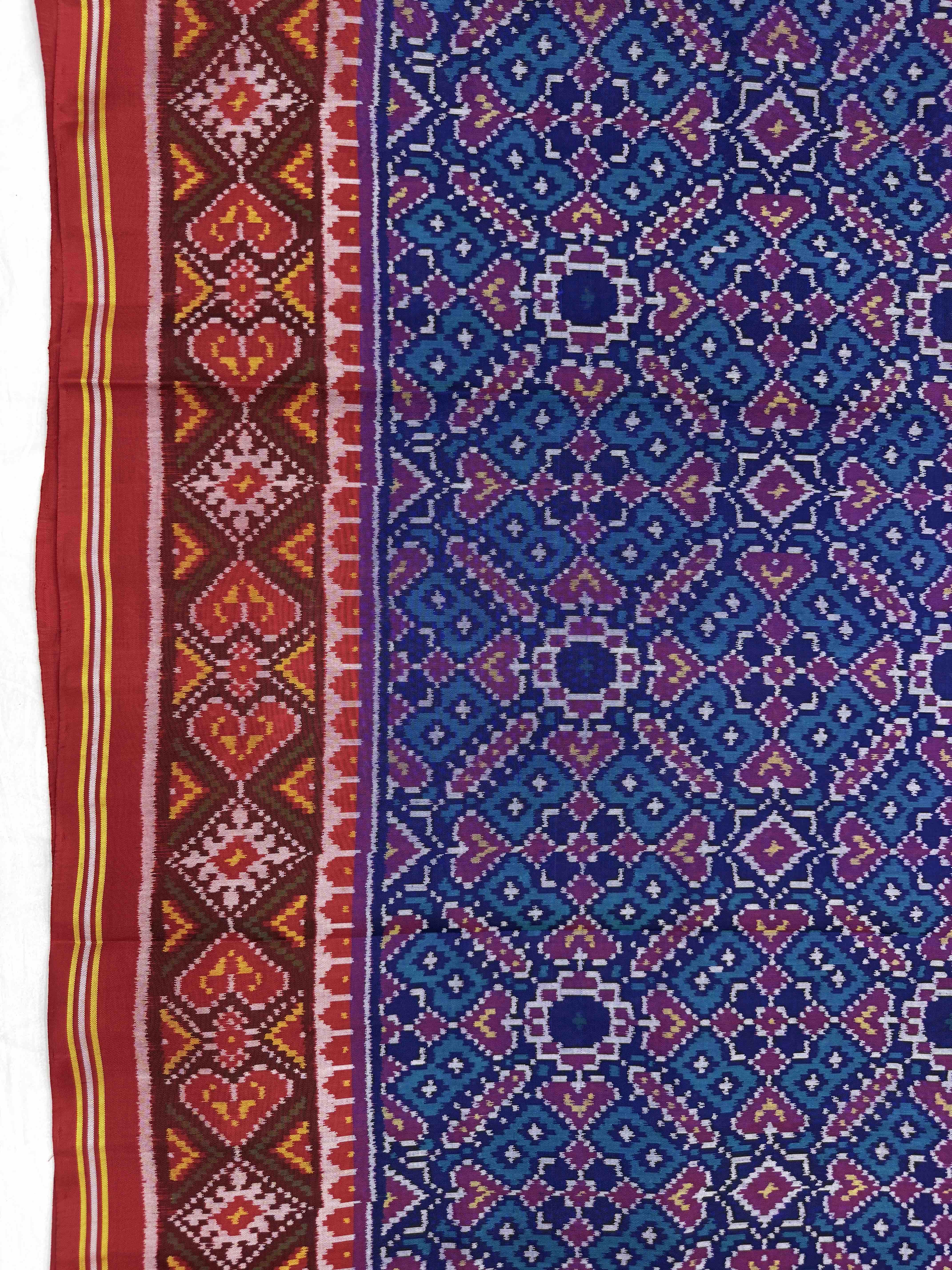 Red & Turquoise Manekchowk Single Ikat Patan Patola Saree