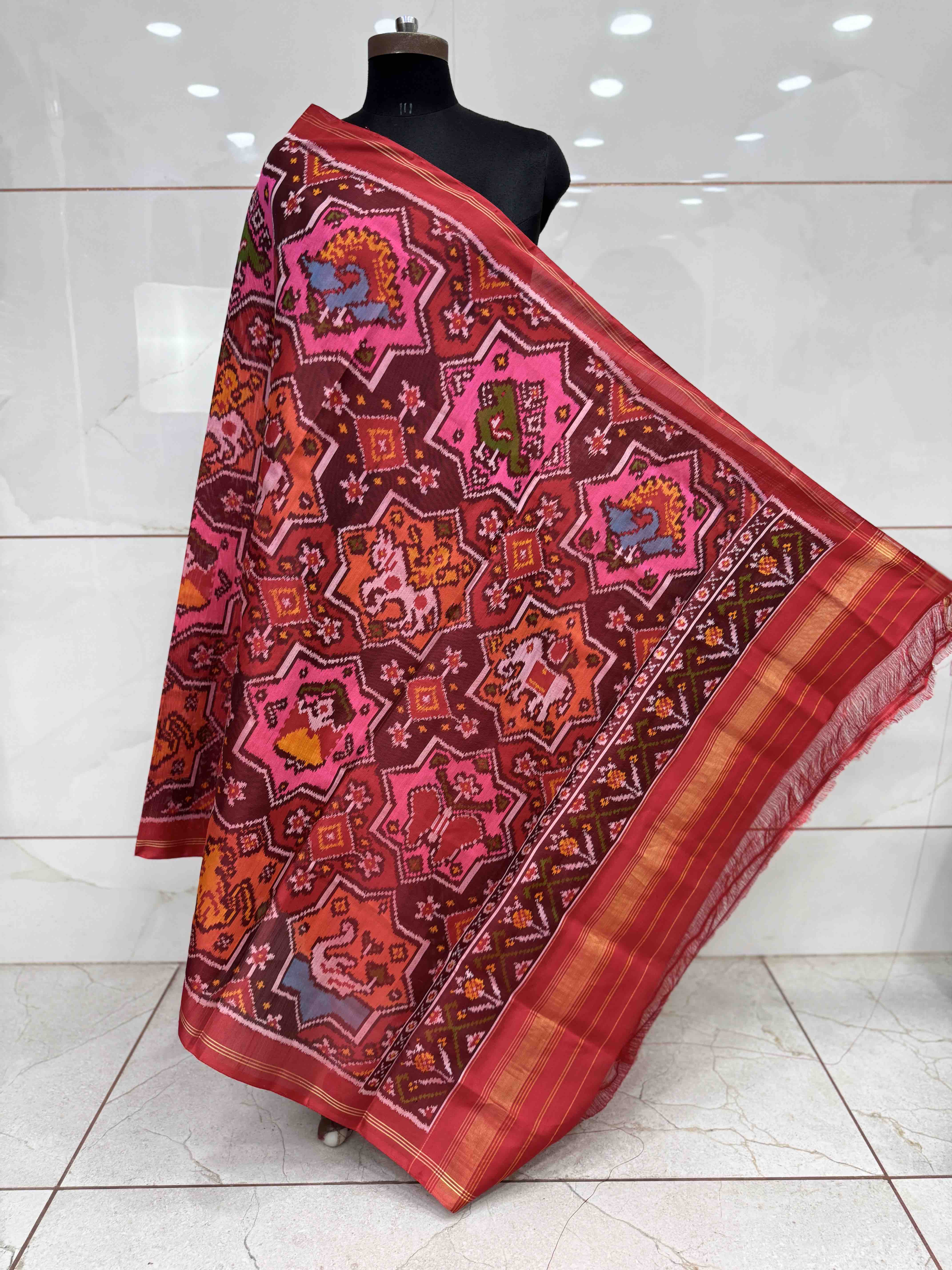 Red & Milticolor Star Naikunj Semi Double Ikat Patola Dupatta
