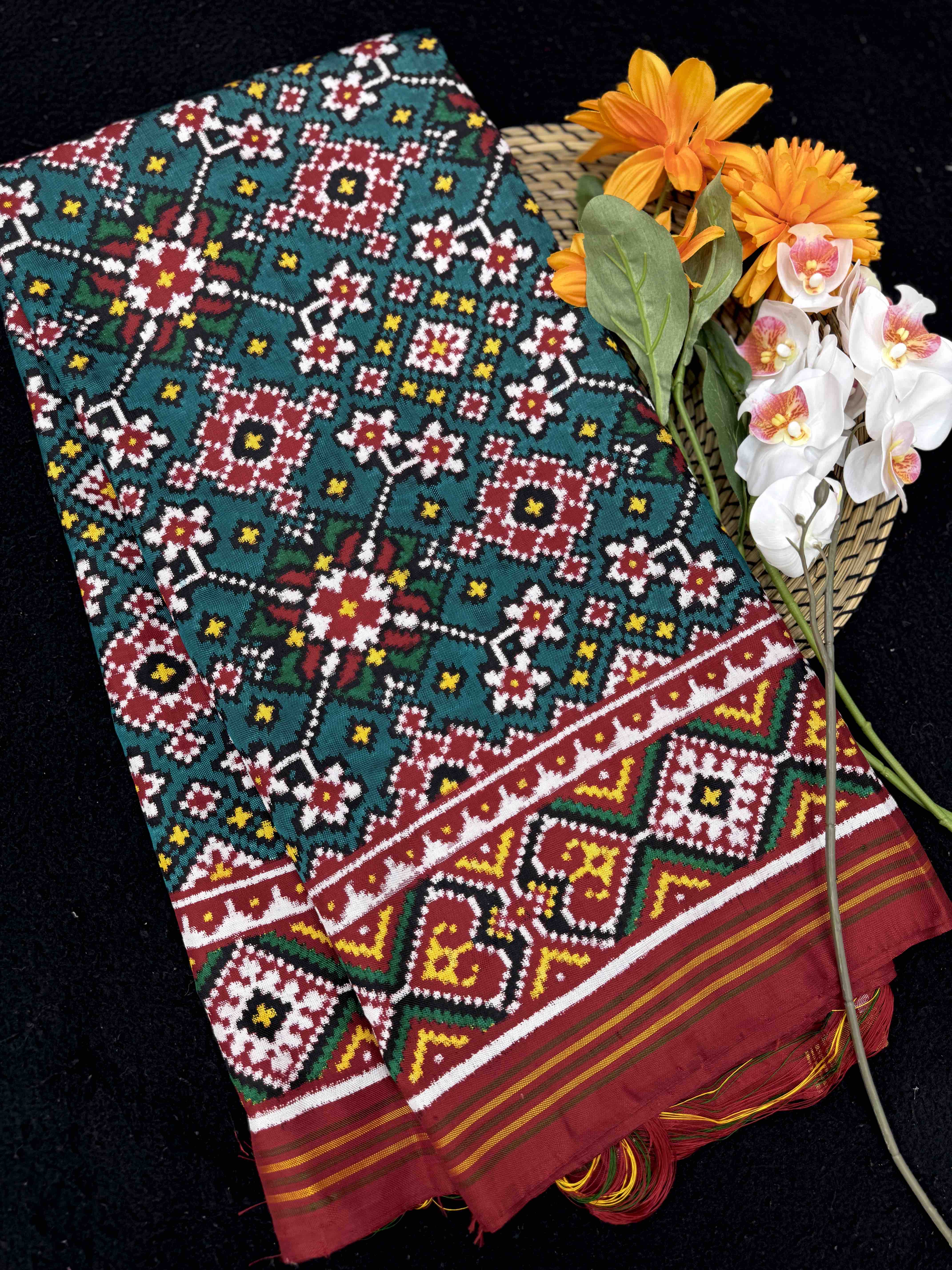 Red & Peacock Green Navratan Double Ikat Patan Patola Saree
