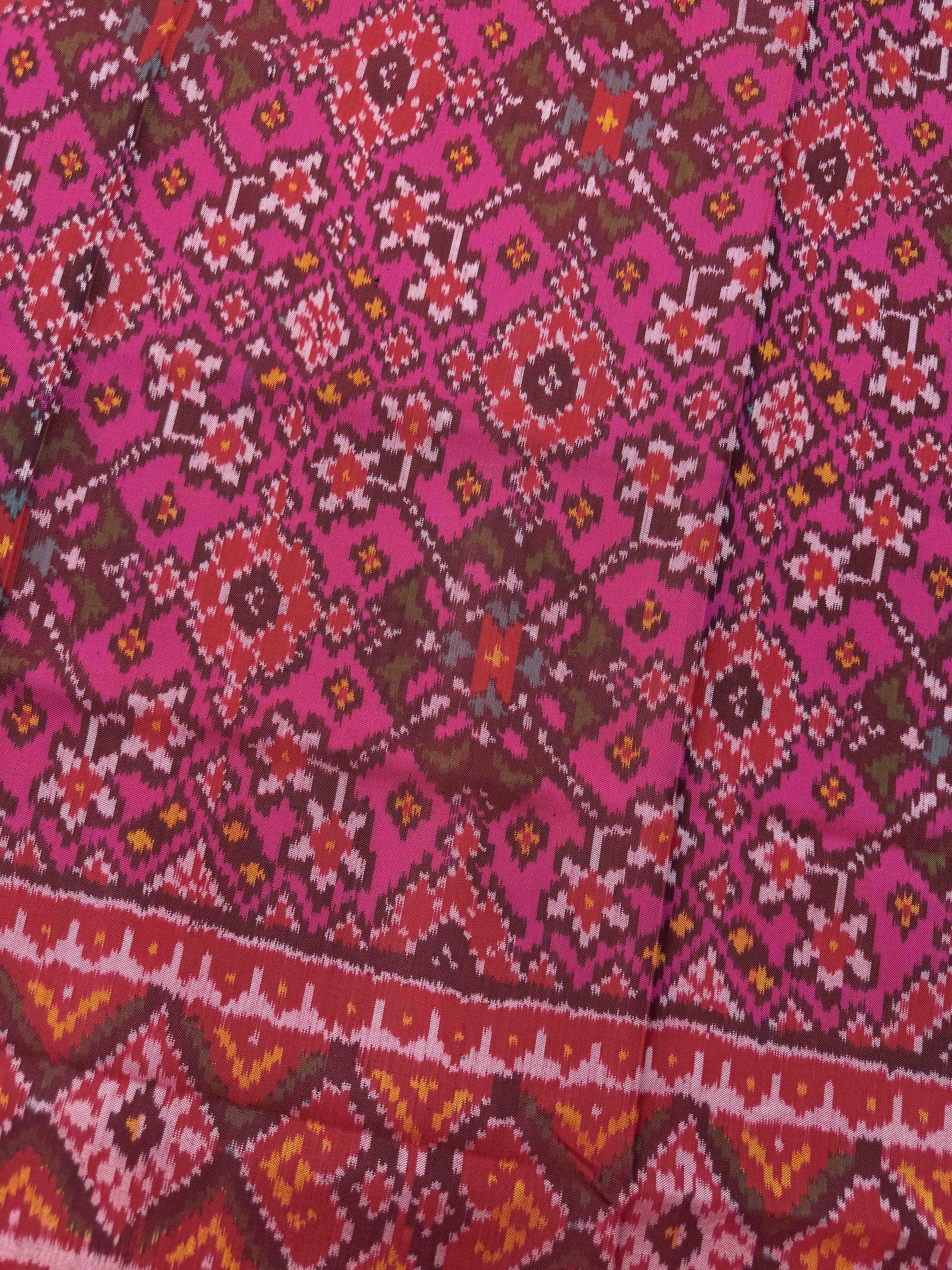 Red & Pink Navratan Semi Double Ikat Patola Dupatta