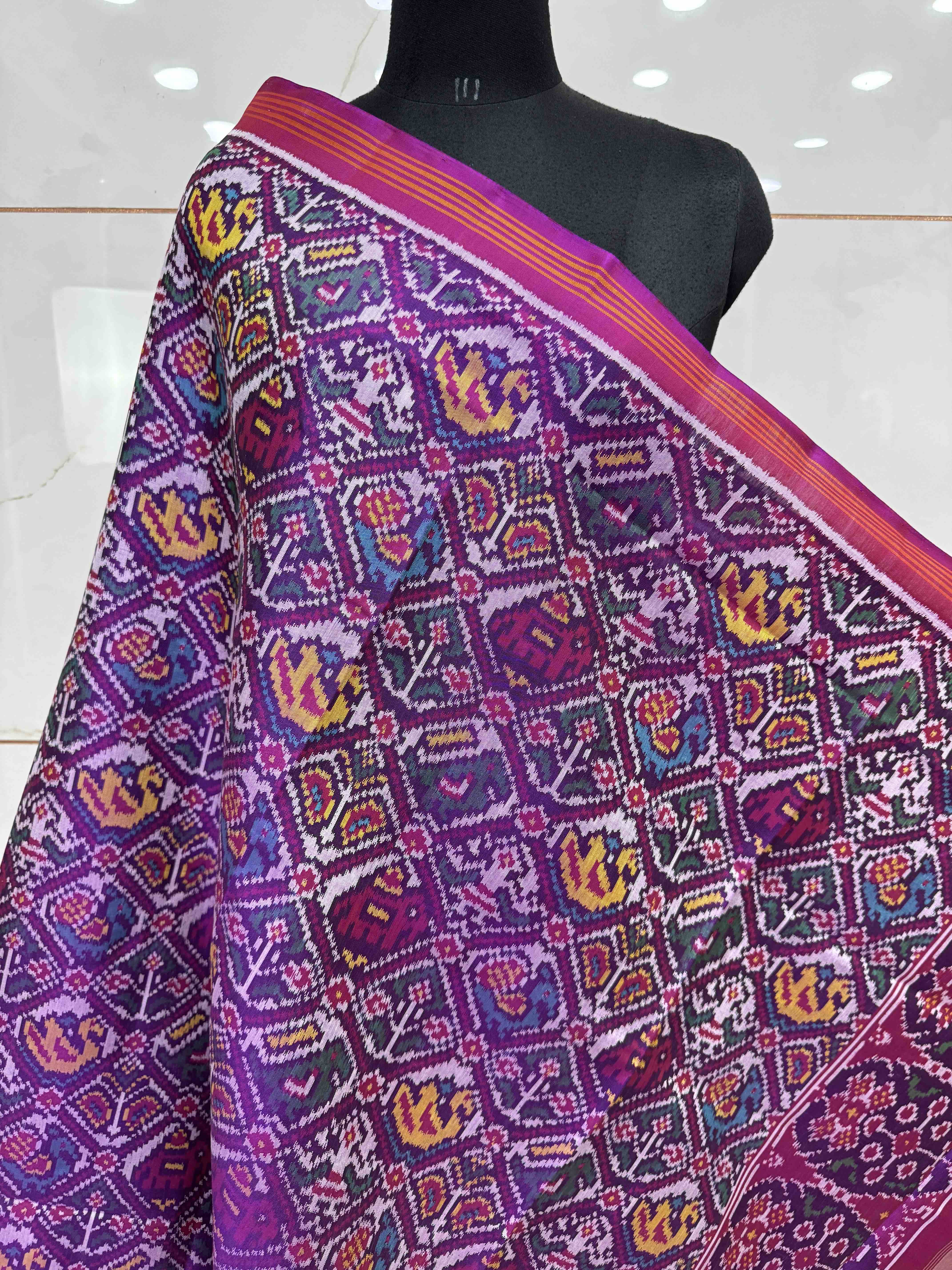Magenta & White Small Narikunj Semi Double Ikat Patola Dupatta