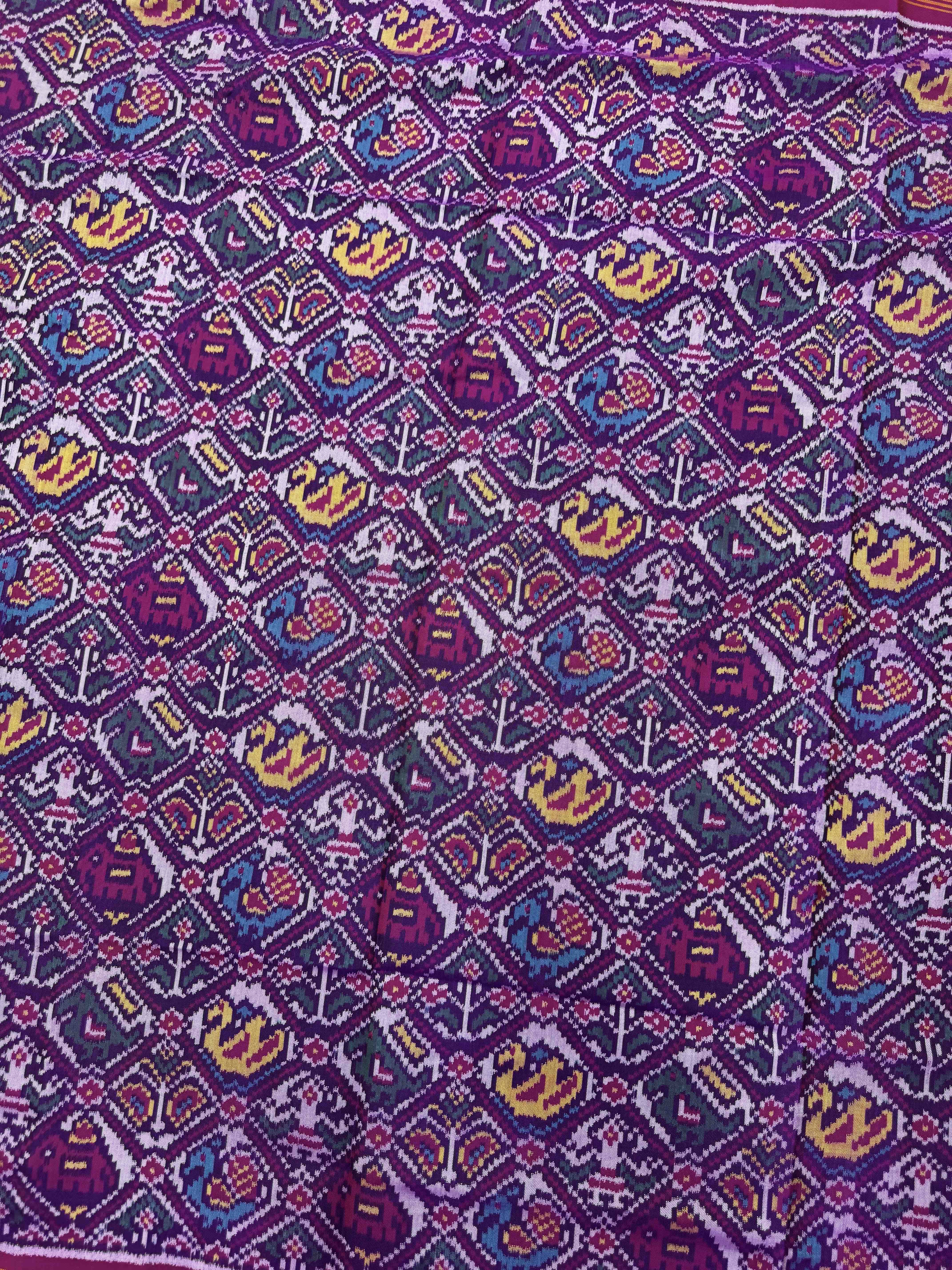 Magenta & White Small Narikunj Semi Double Ikat Patola Dupatta