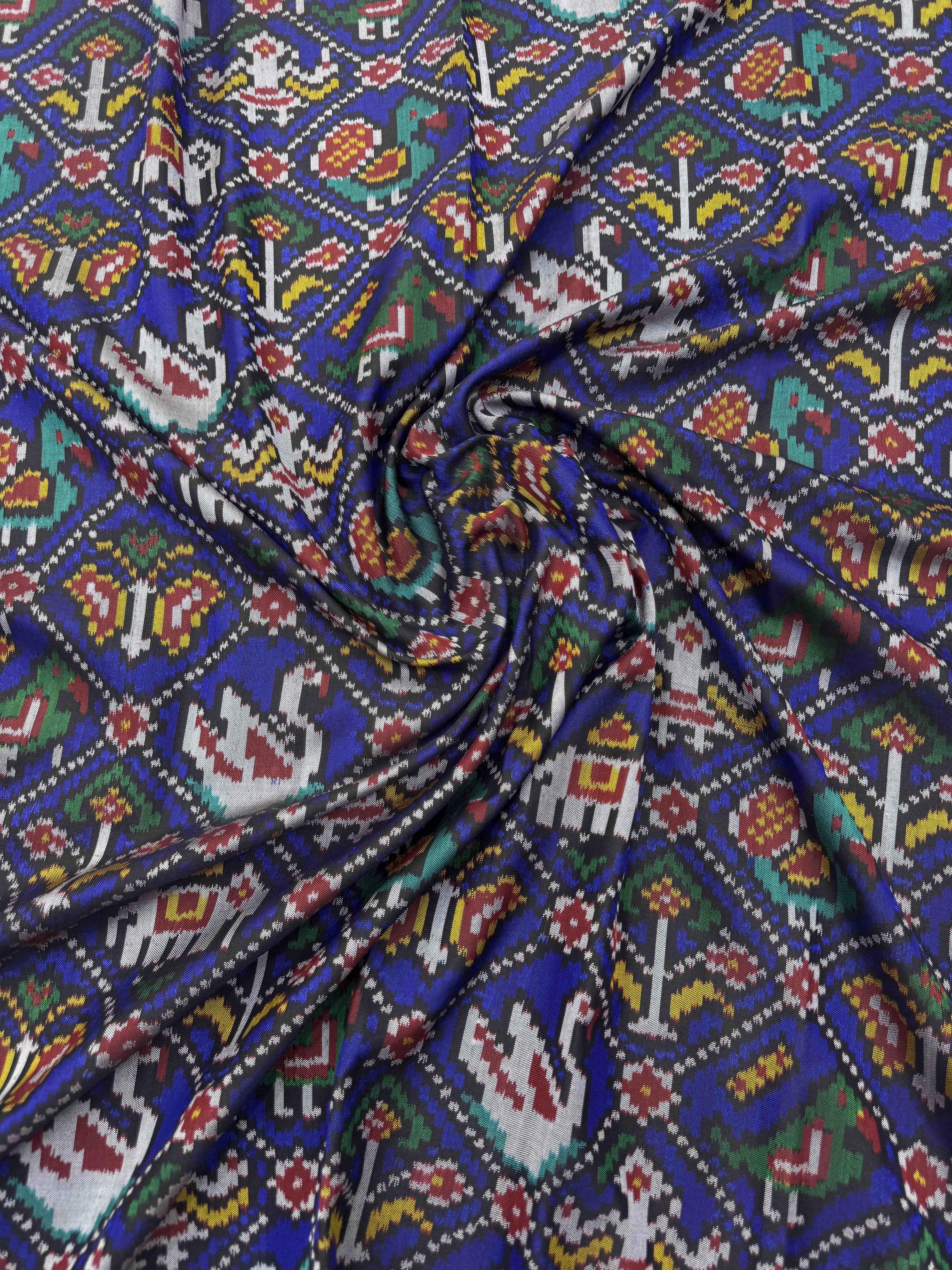 Red & Blue Narikunj Single Ikat Patola Silk Fabric