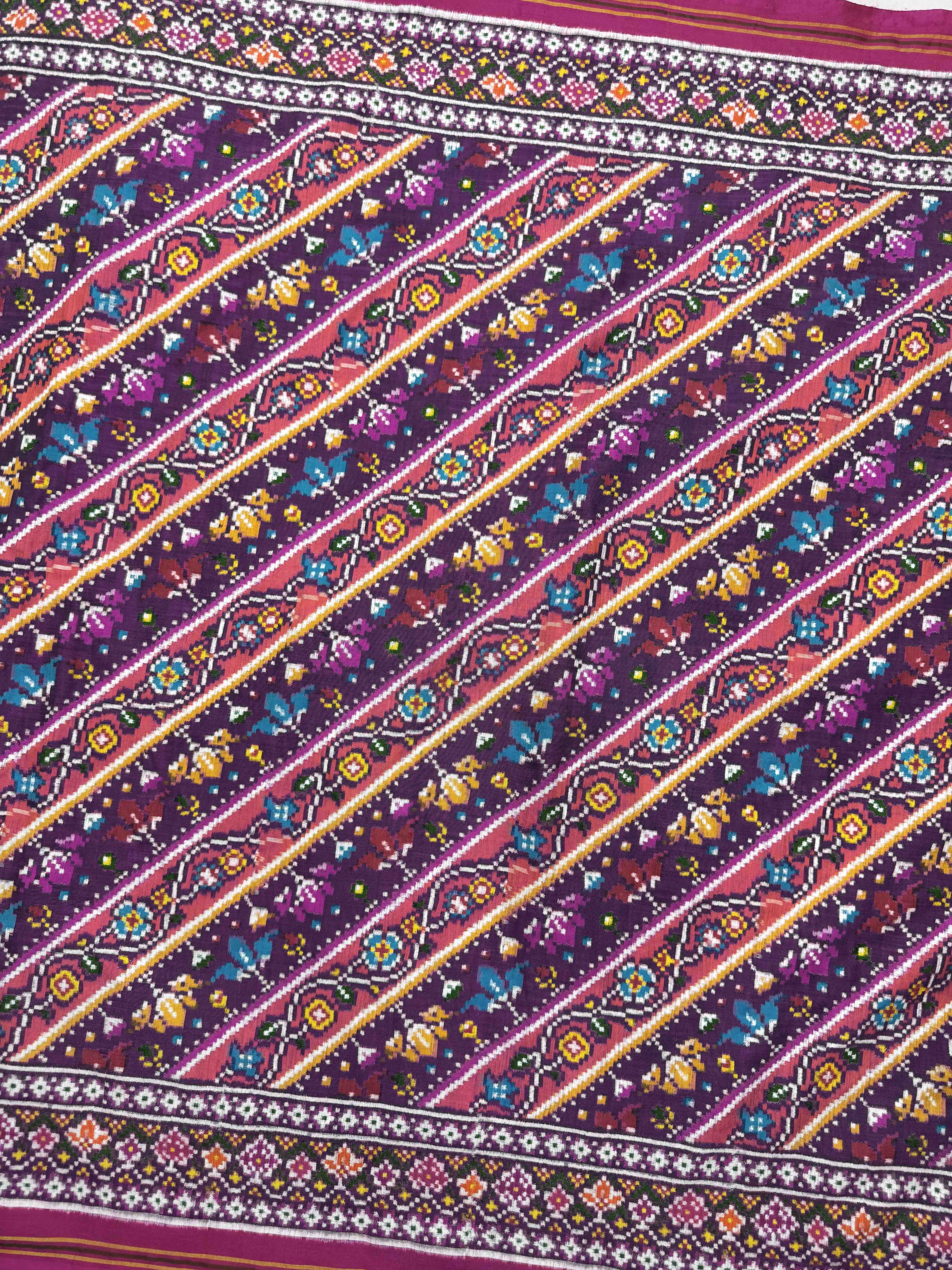 Pink & Purple Leheriya Fancy Flower Double Ikat Patan Patola Saree
