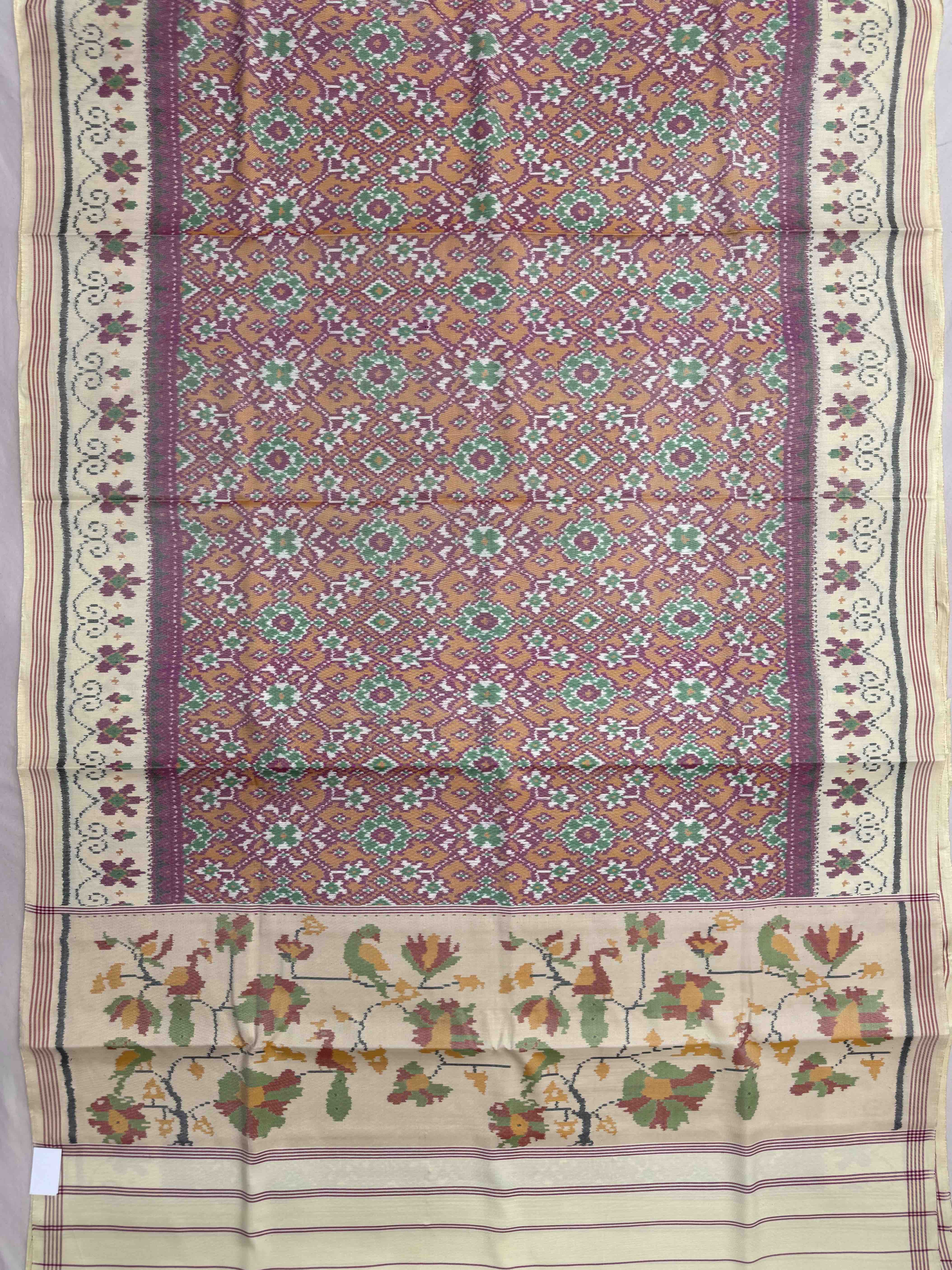 Yellowish White & Orange Navratan Single Ikat Patan Patola Saree