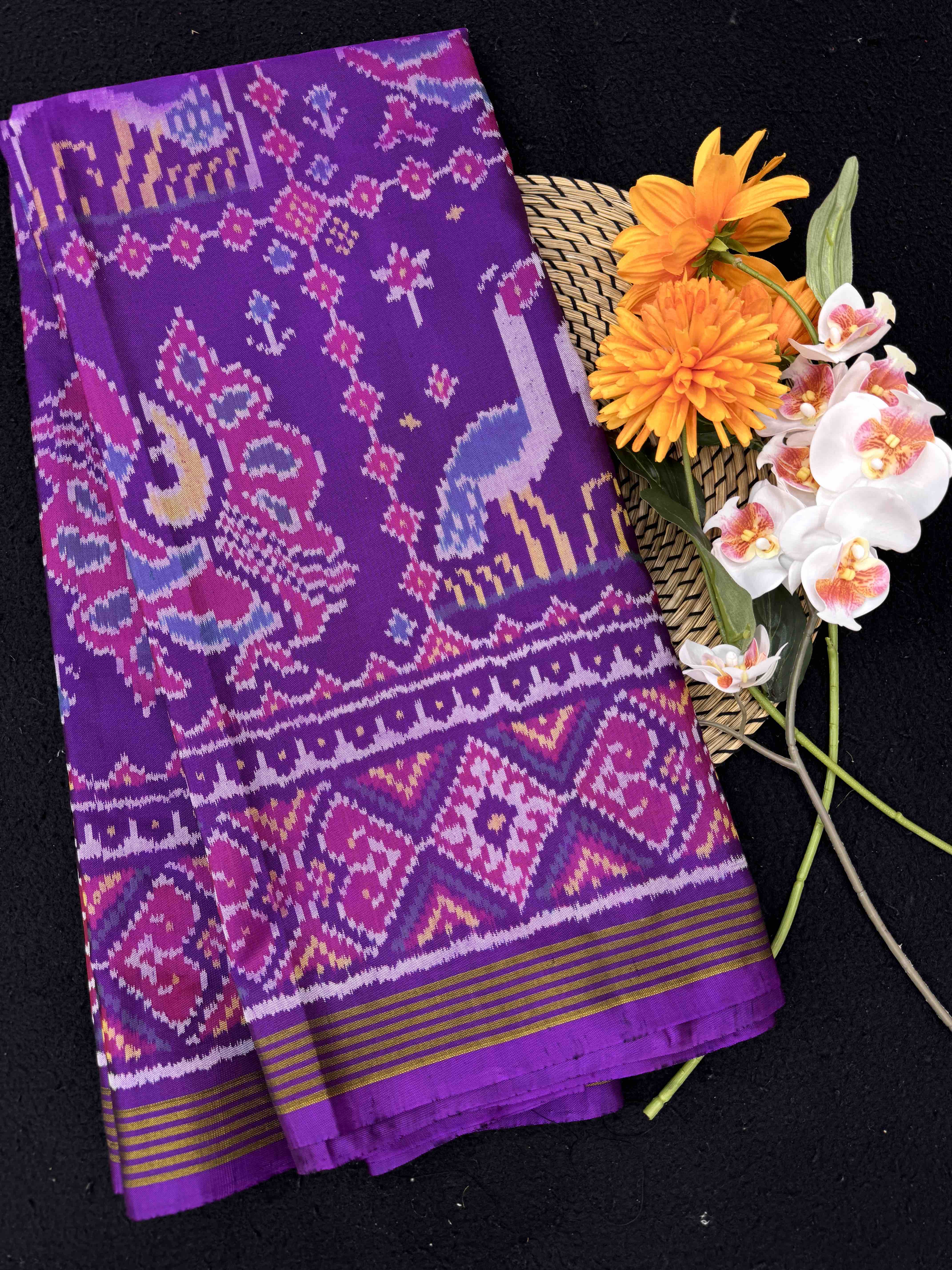 Purple Big Figure Peacock Swan Single Ikat Patan Patola Saree