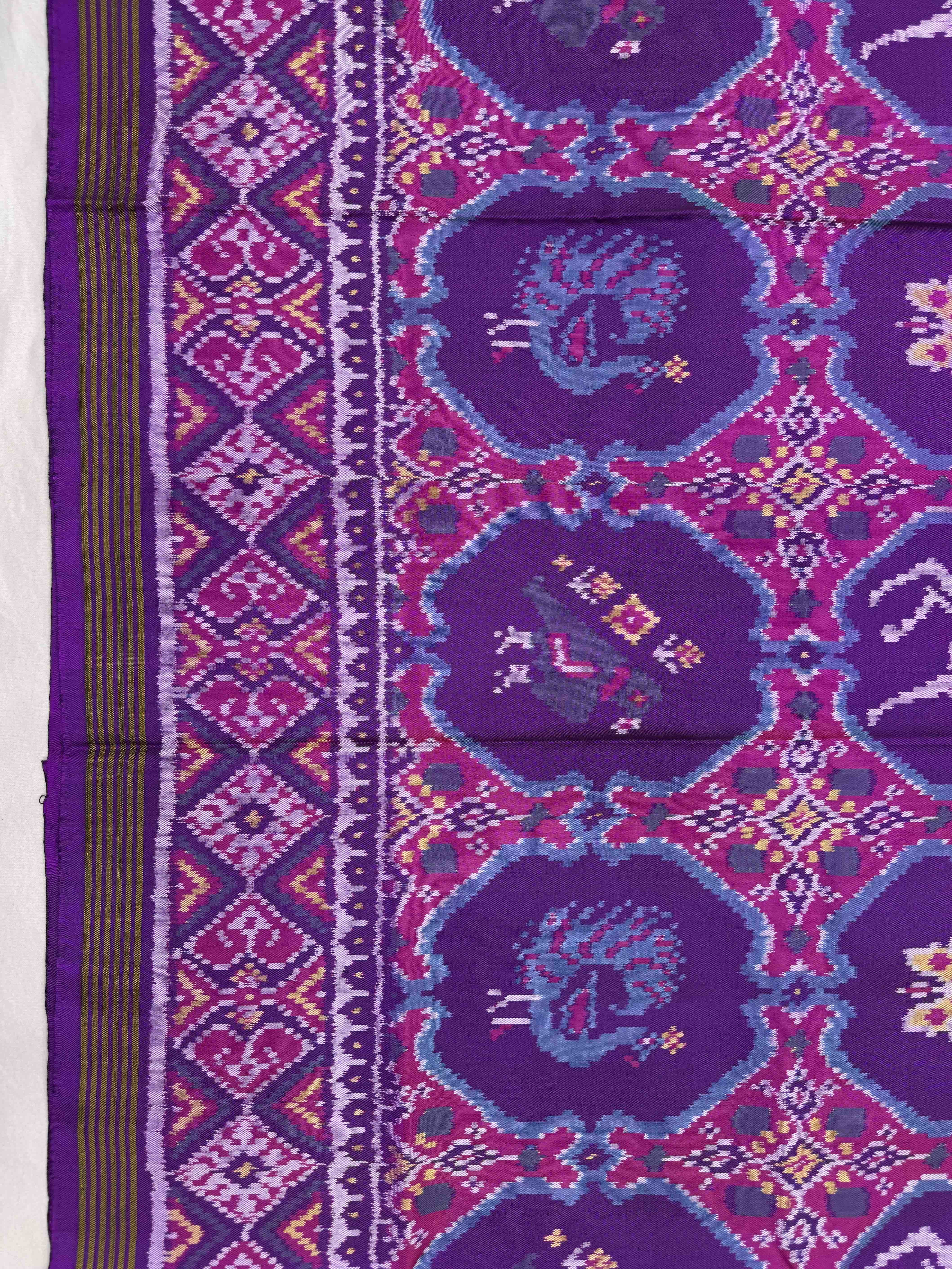 Purple Big Figure Narikunj Chhabdi Single Ikat Patan Patola Saree
