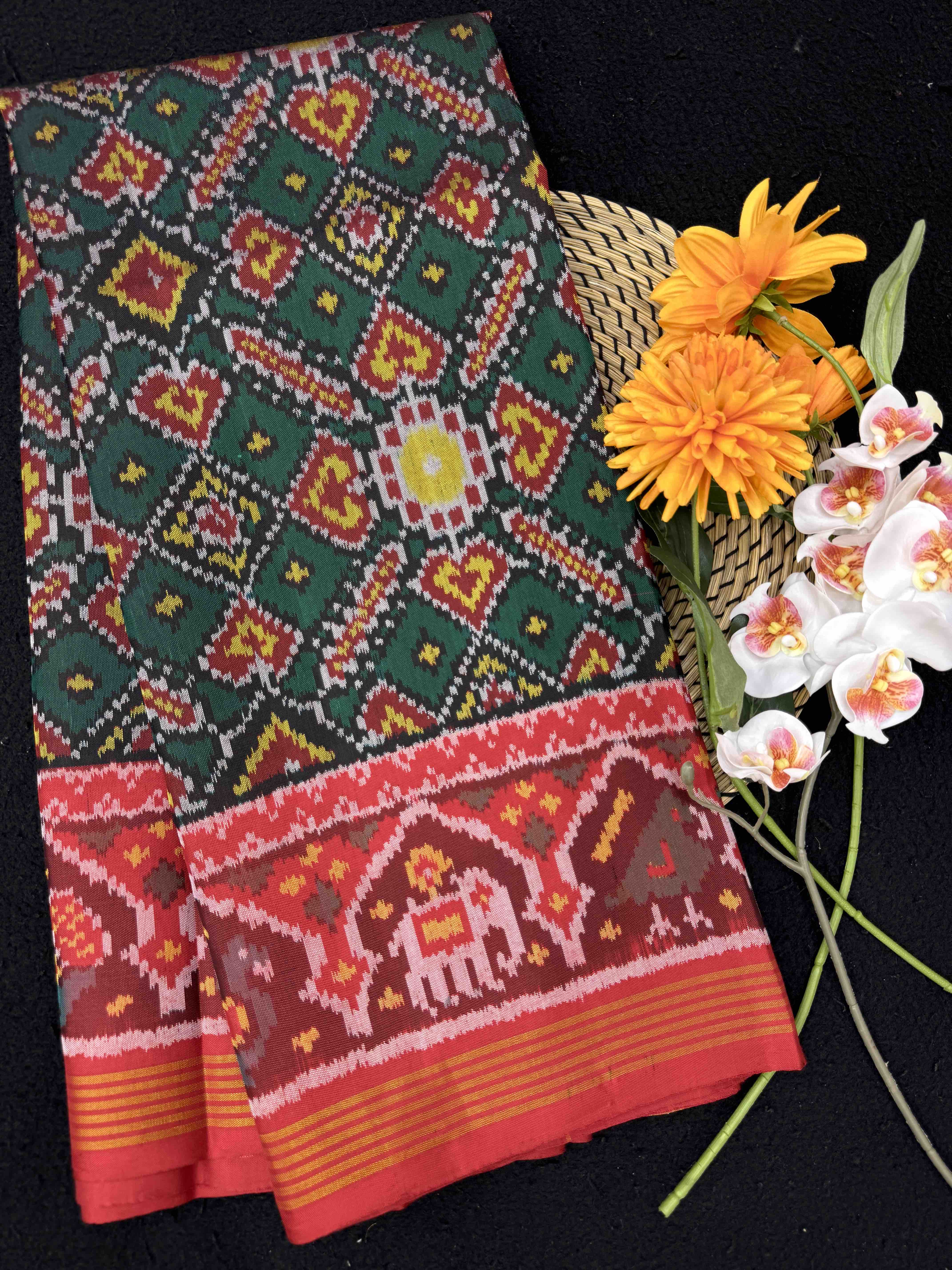 Red & Green Manekchowk Single Ikat Patan Patola Saree