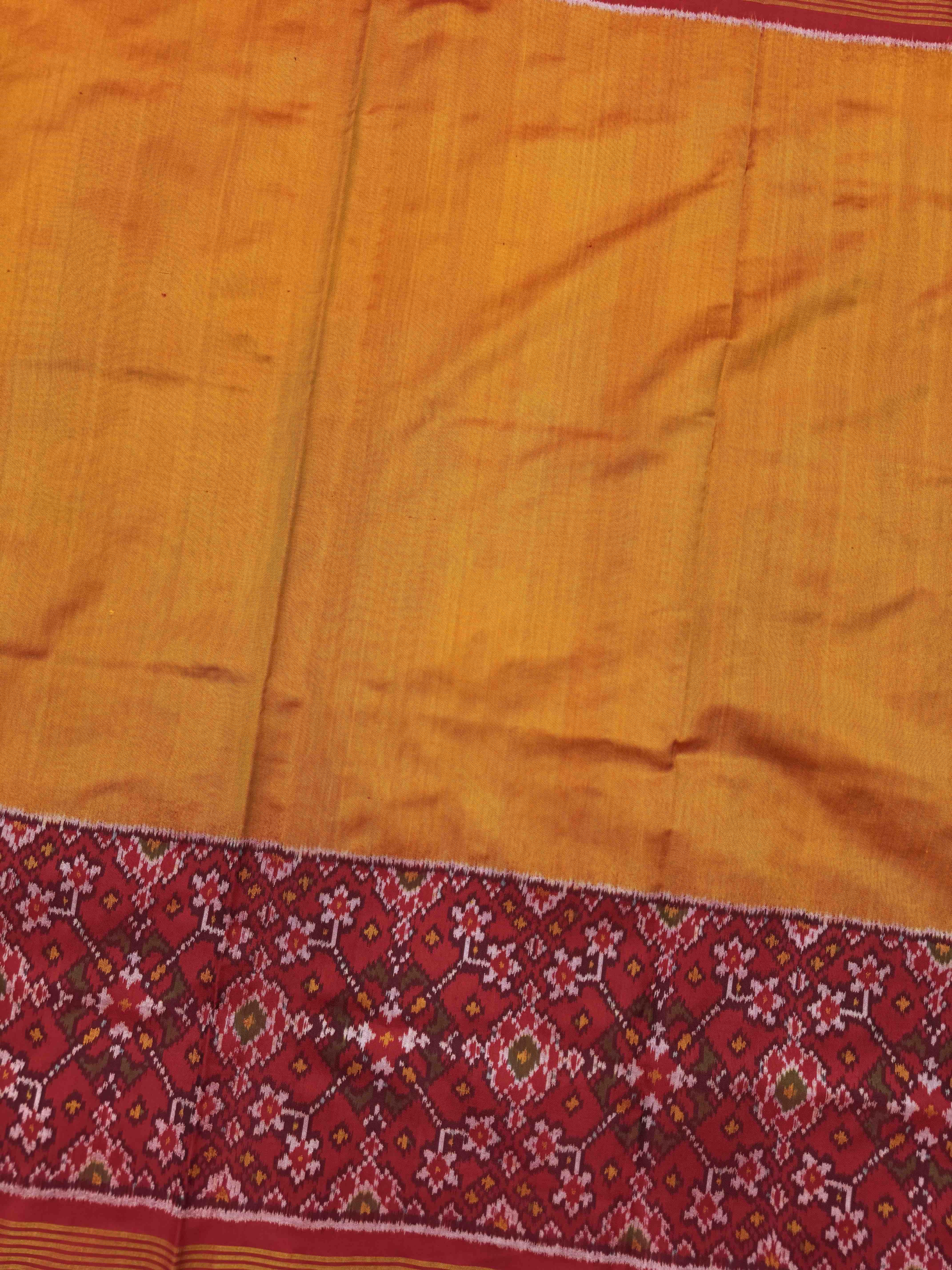Red & Mustard Plain with Navratan Scut Border Single Ikat Patan Patola Saree