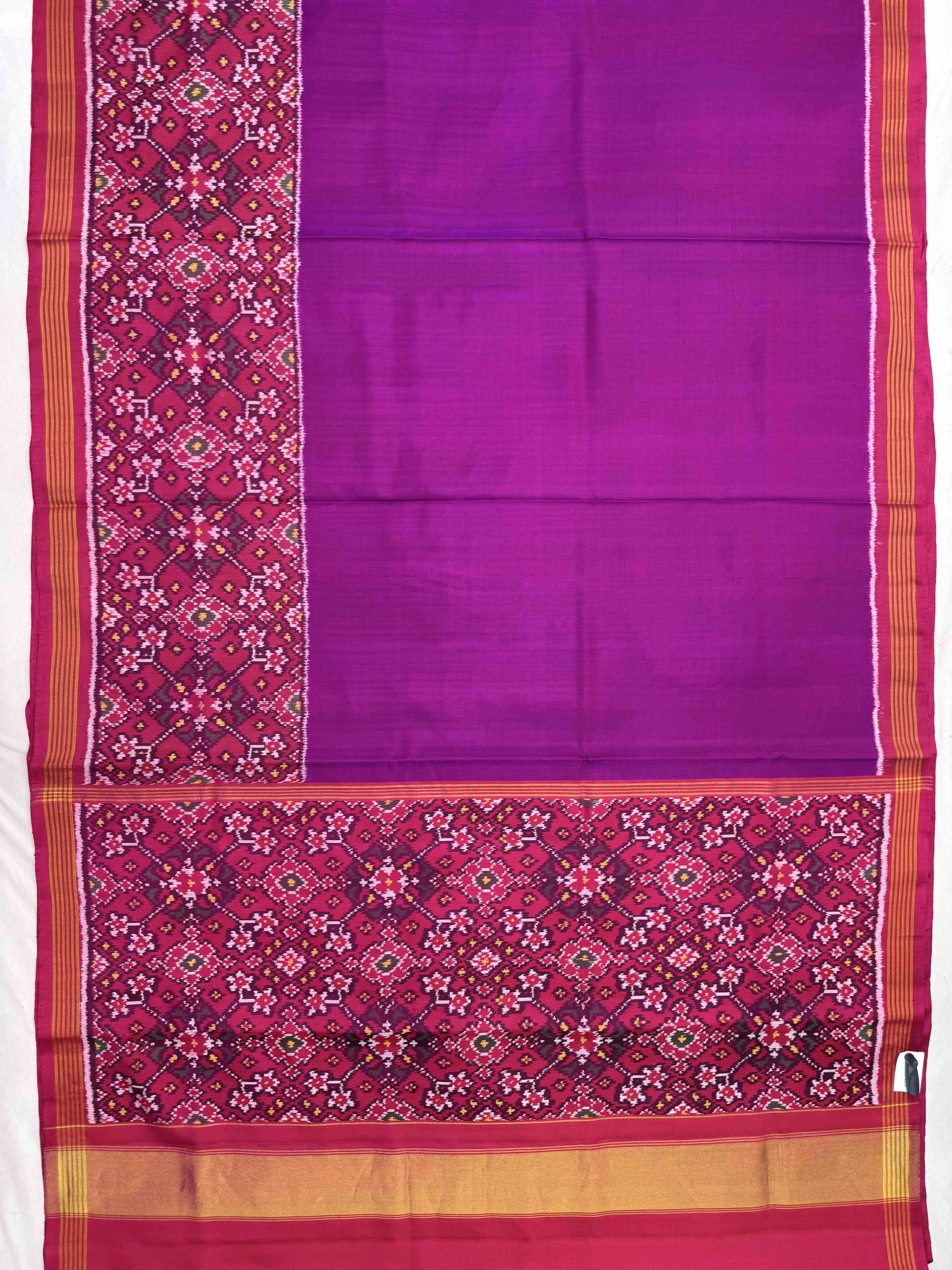 Pink & Purple Plain with Navratan Scut Border Single Ikat Patan Patola Saree