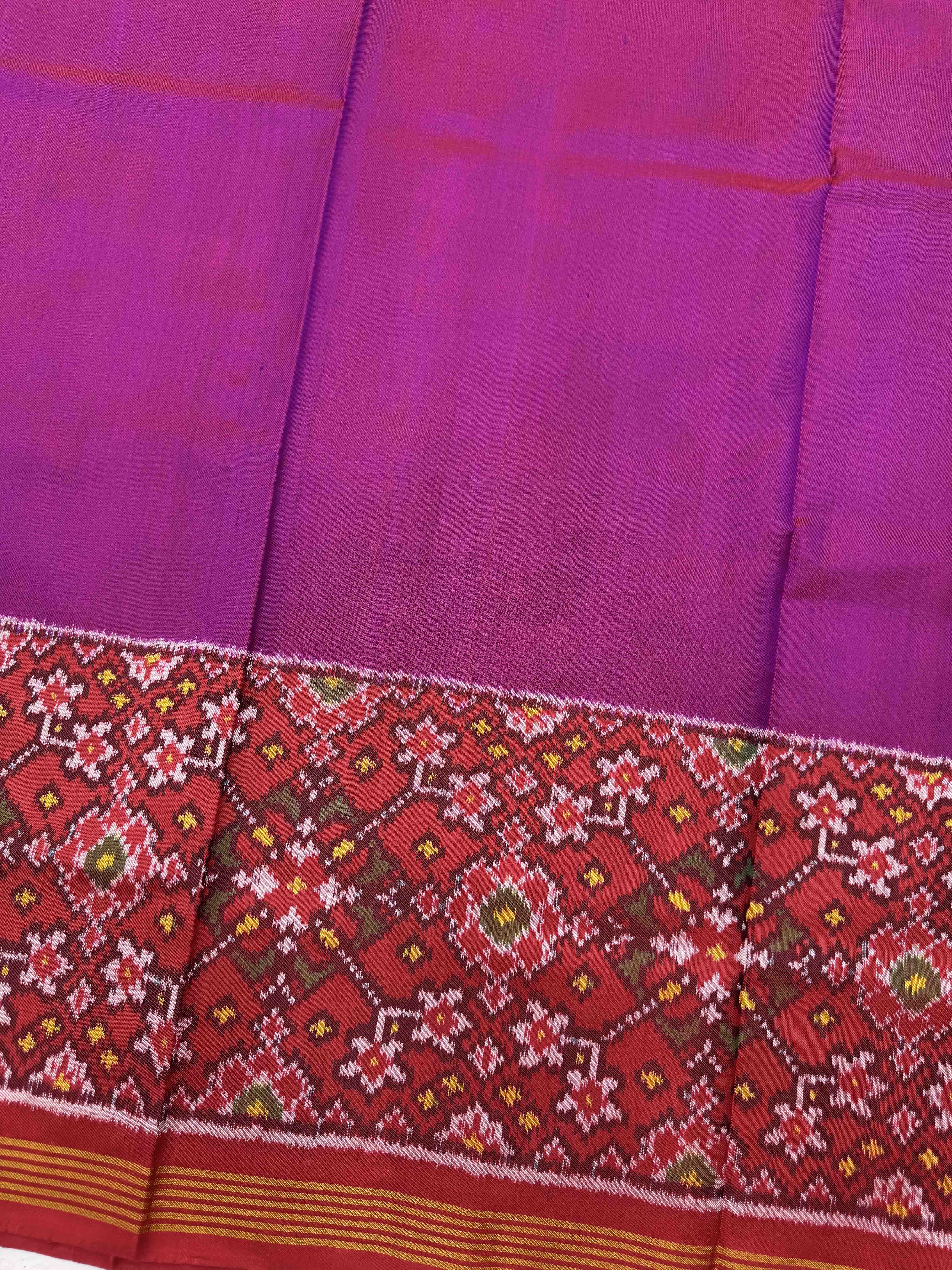 Pink & Purple Plain with Navratan Scut Border Single Ikat Patan Patola Saree