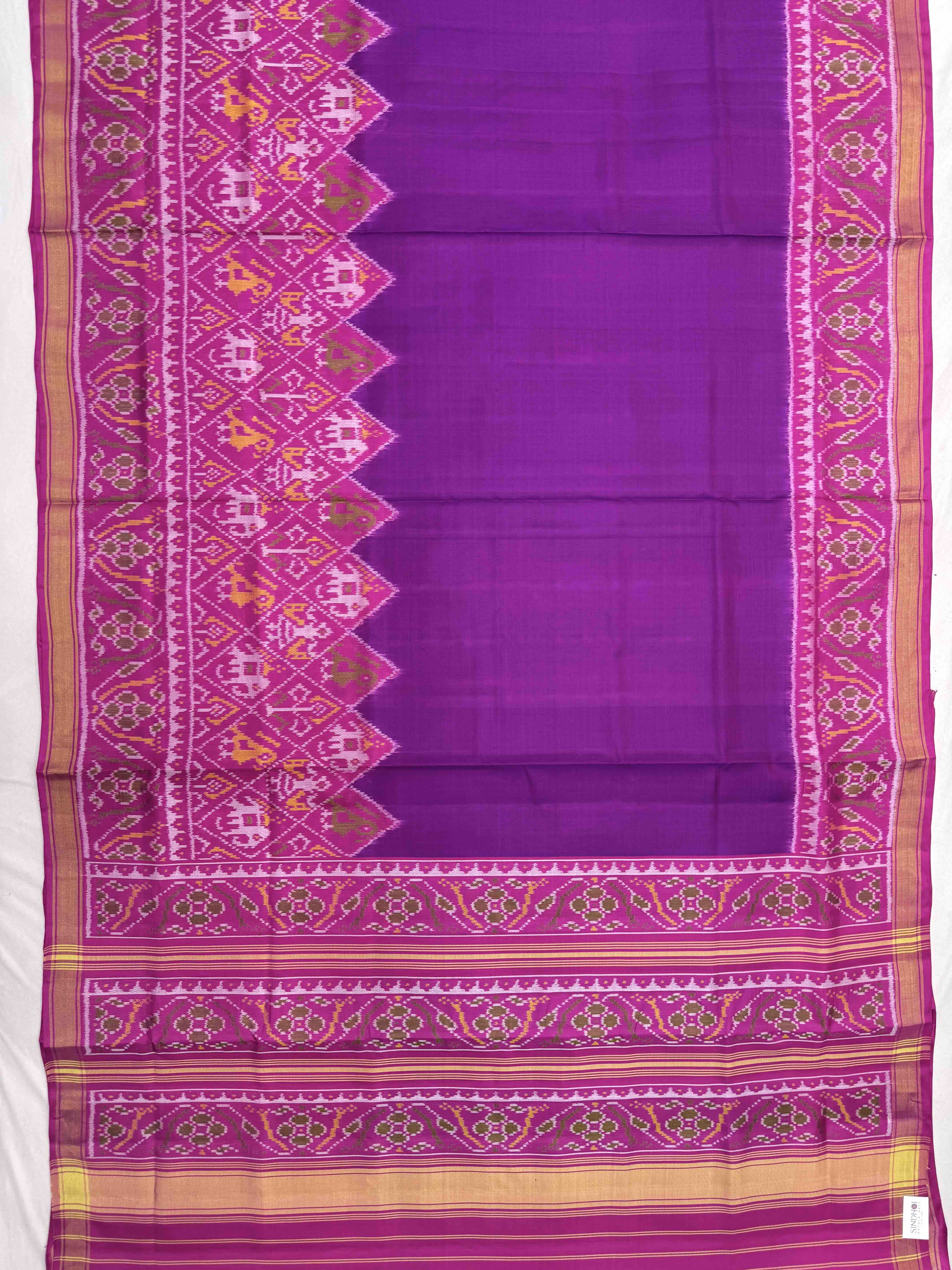 Pink & Purple Plain with Narikunj Scut Border Patola Saree