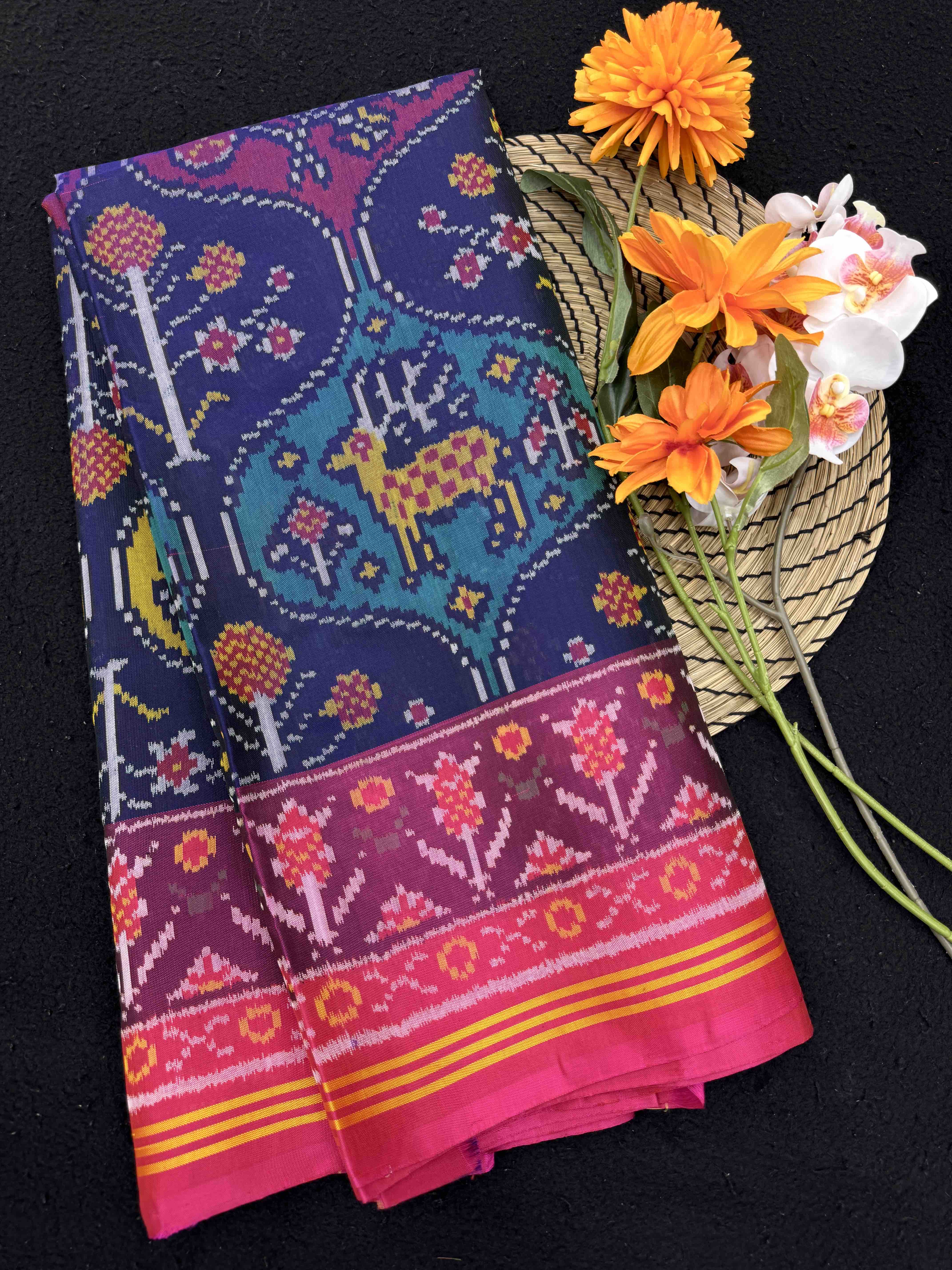 Pink & Multicolor Matka Deer Flower Figure Single Ikat Patan Patola Saree