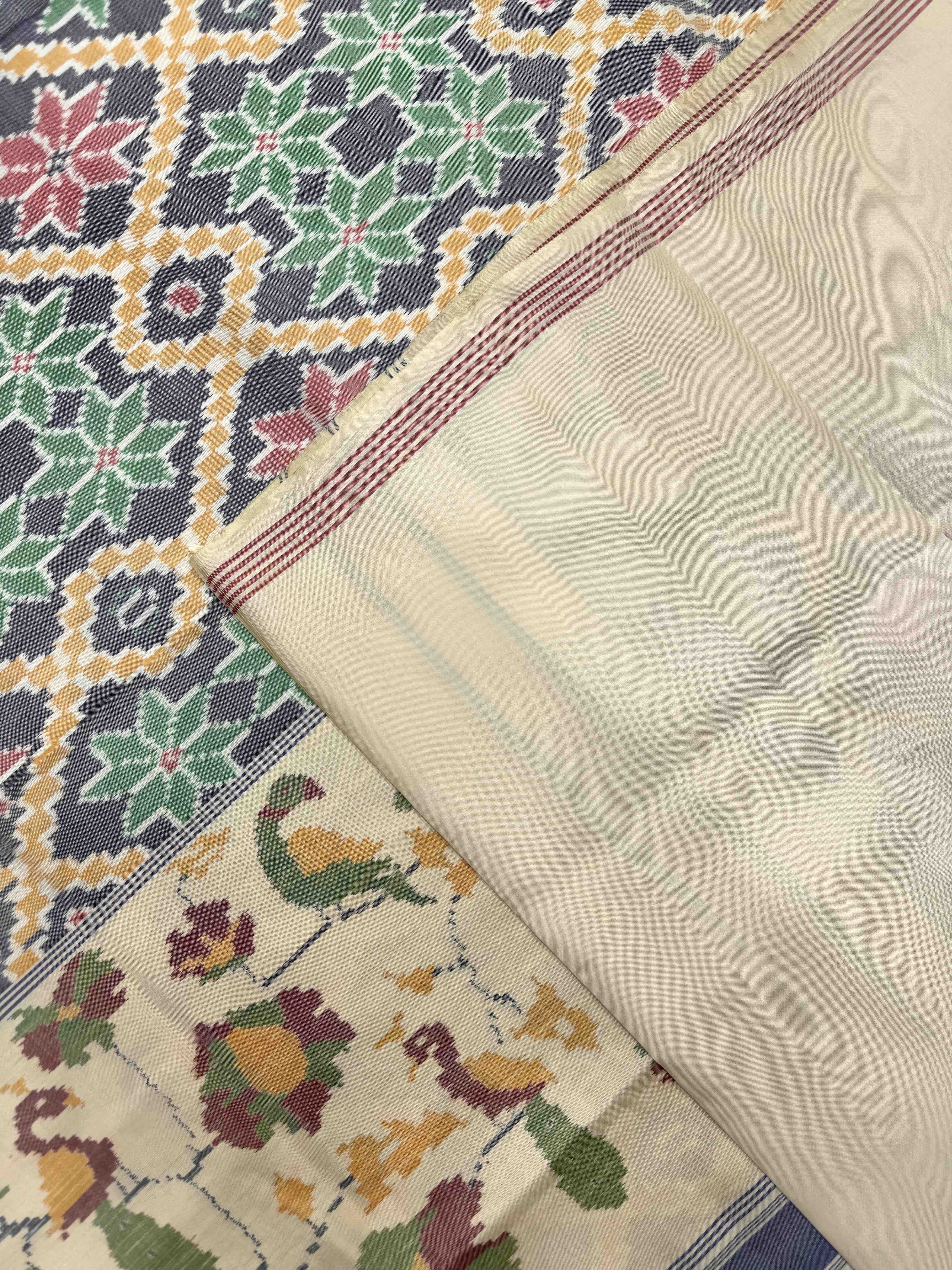 Off White & Grey Fancy Flower Single Ikat Patan Patola Saree