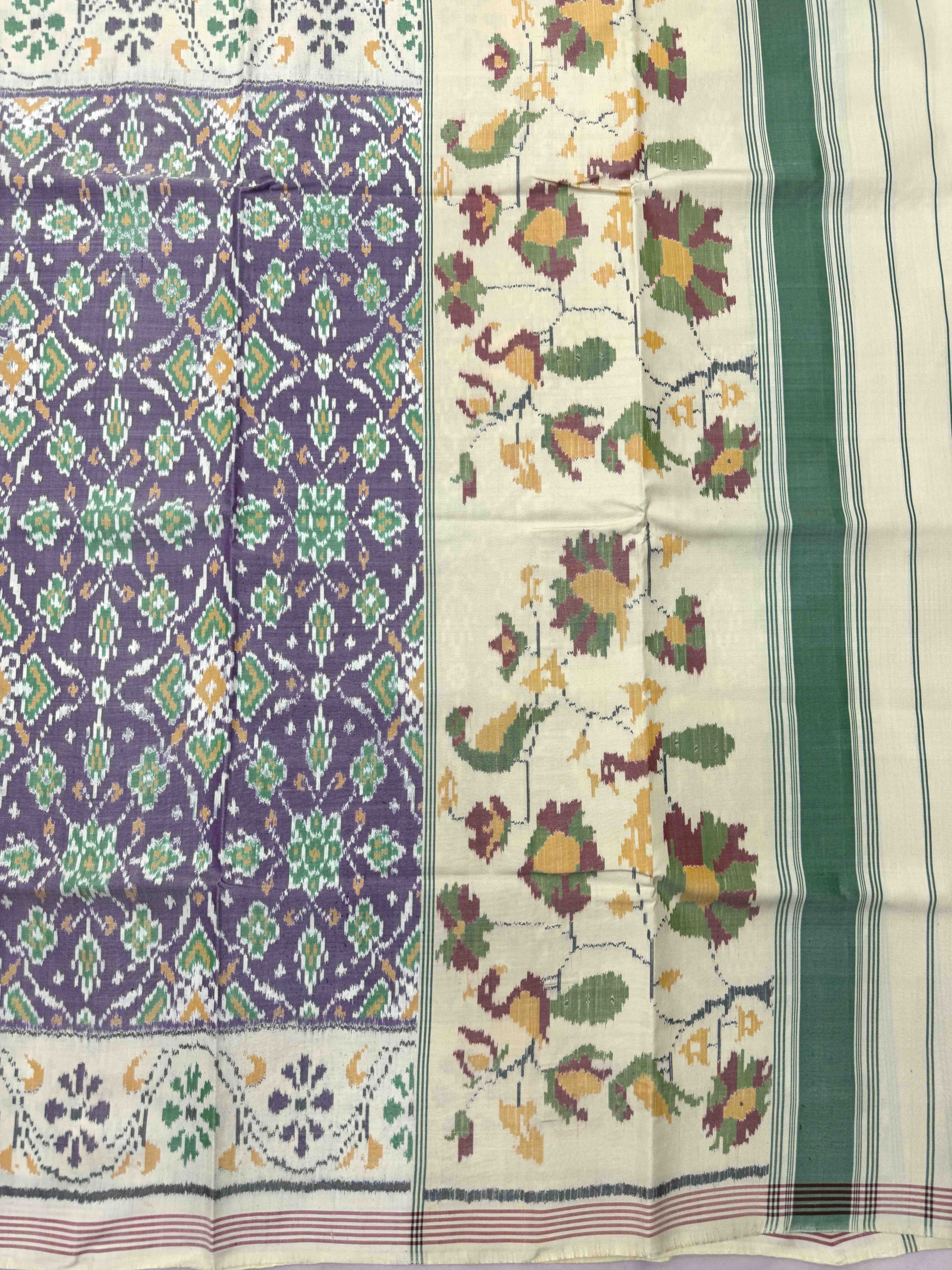 Off White & Light Purple Chhabdi Single Ikat Patan Patola Saree