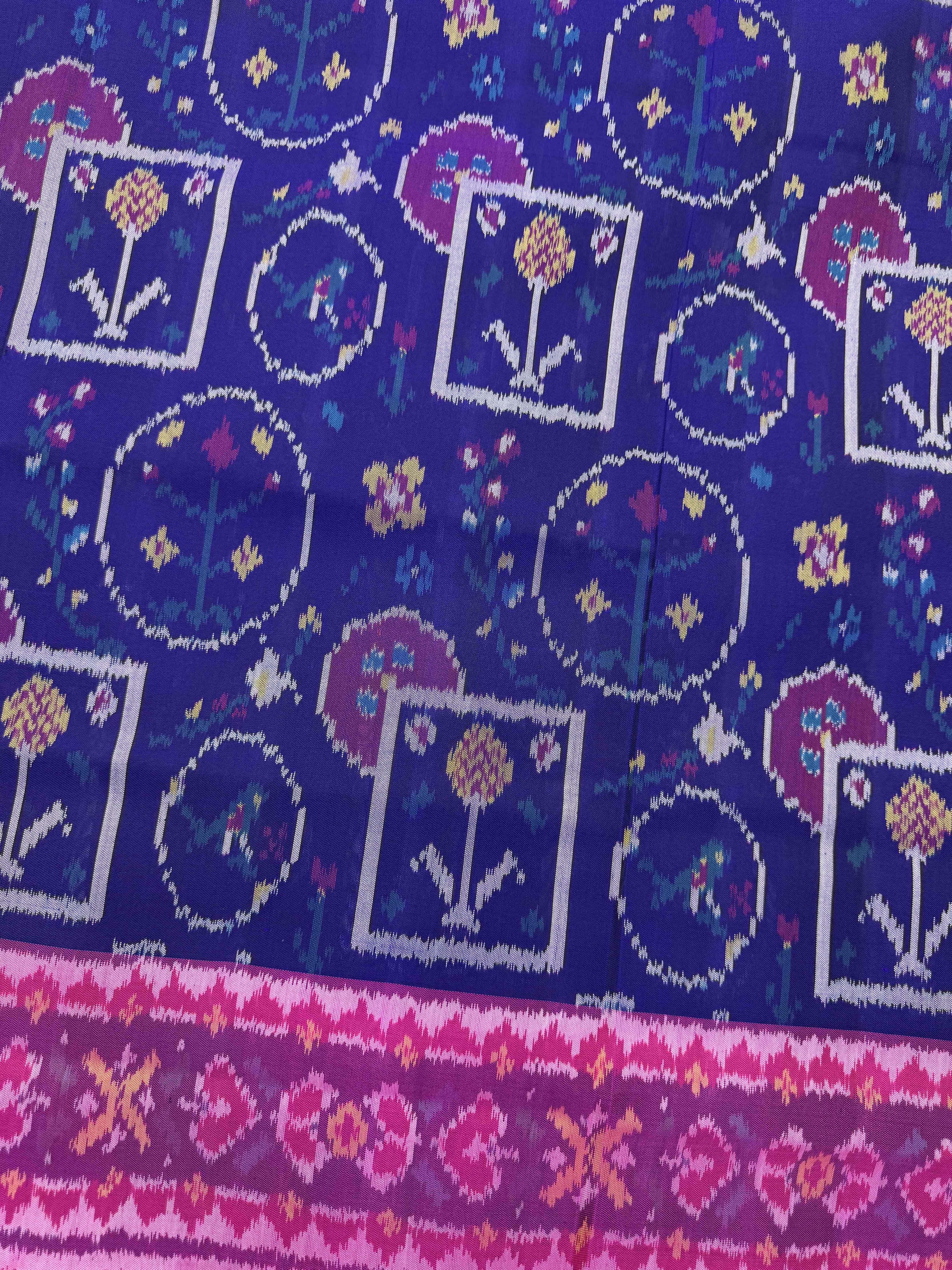 Pink & Blue Circle Square Fancy Flower Single Ikat Patan Patola Saree