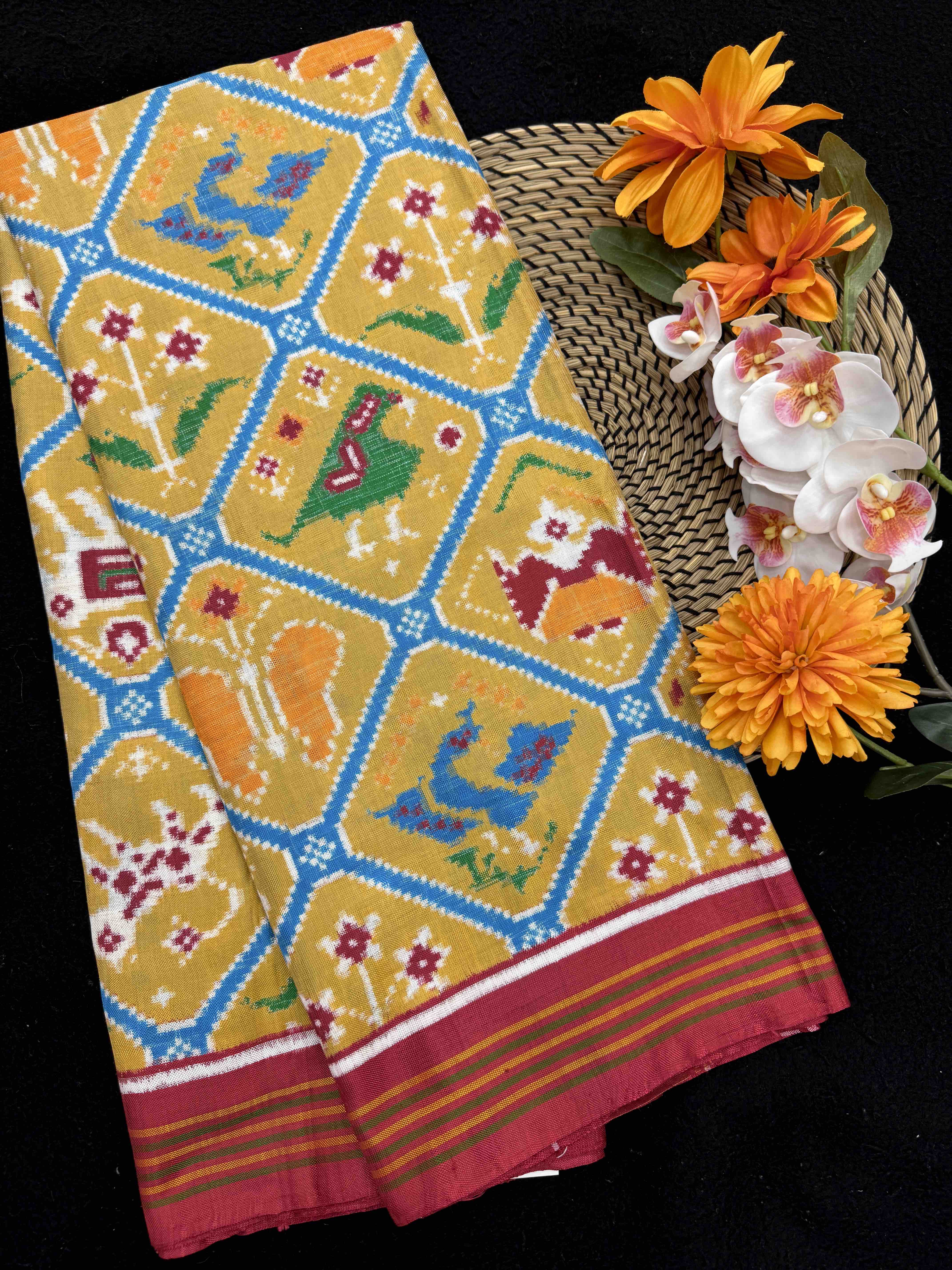 Red & Biscuit Narikunj Double Ikat Patan Patola Saree