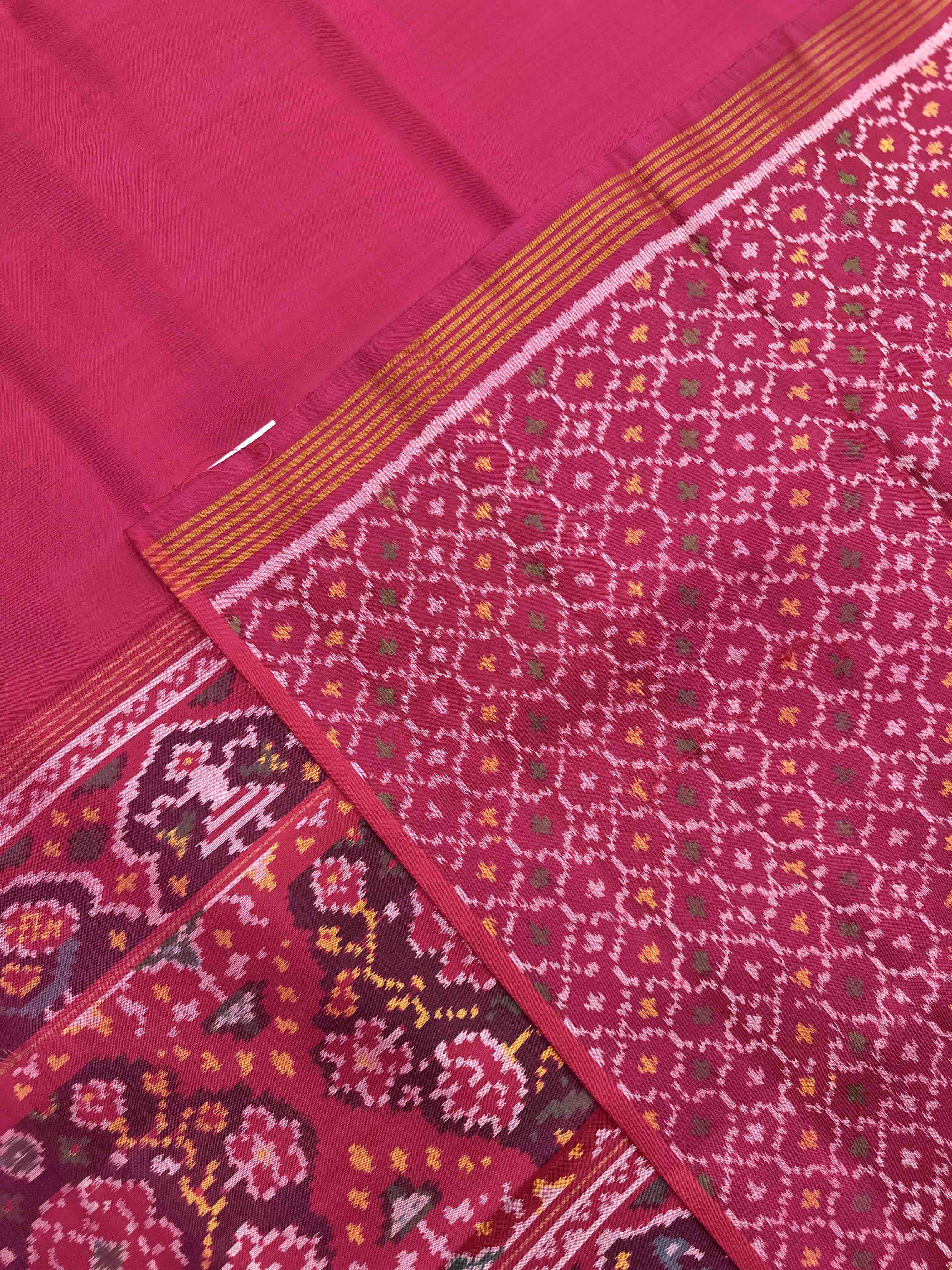 Pink Plain with Flower Pallu Single Ikat Patan Patola Saree