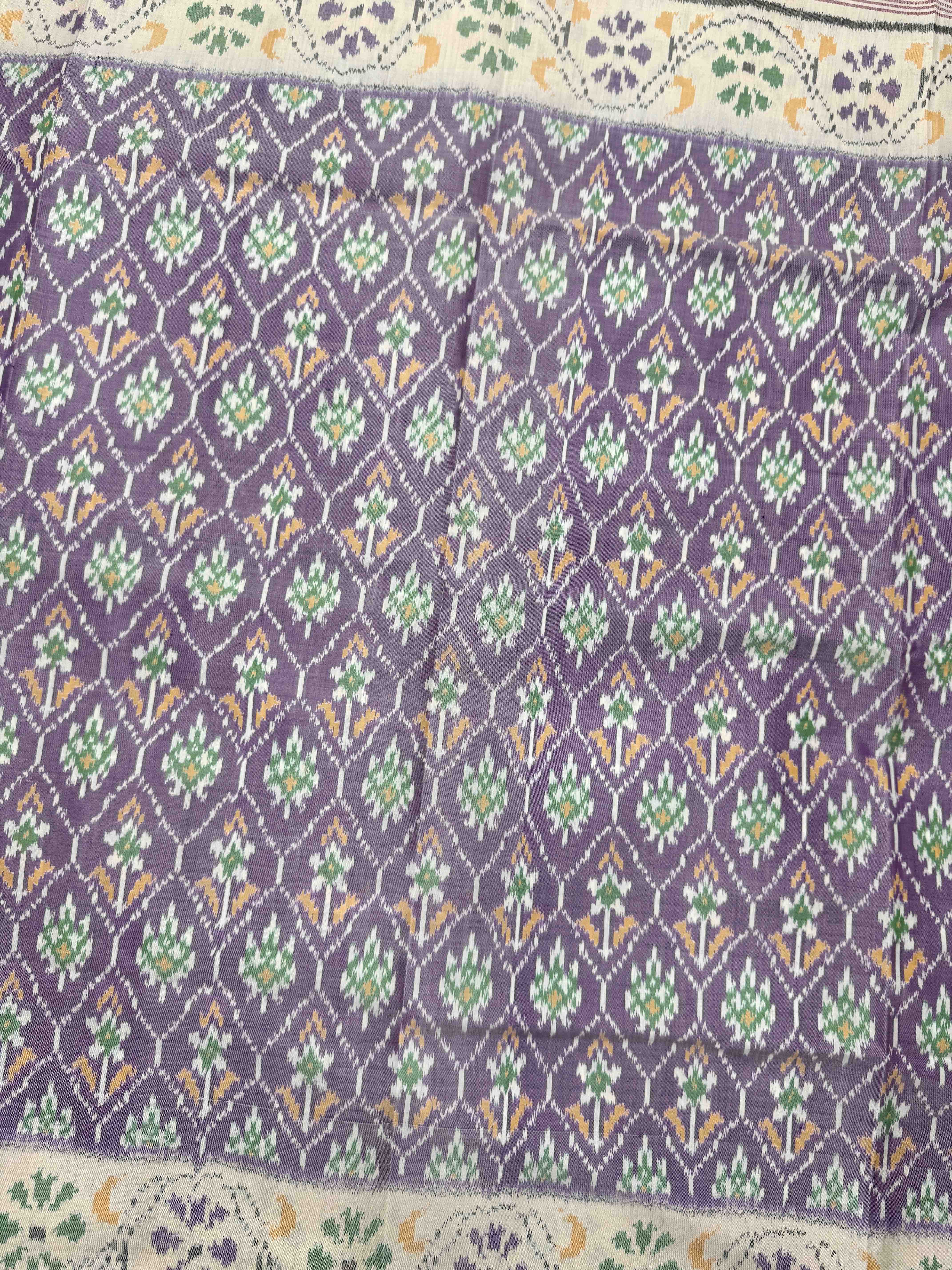 Off White Light Purple Flower Single Ikat Patan Patola Saree