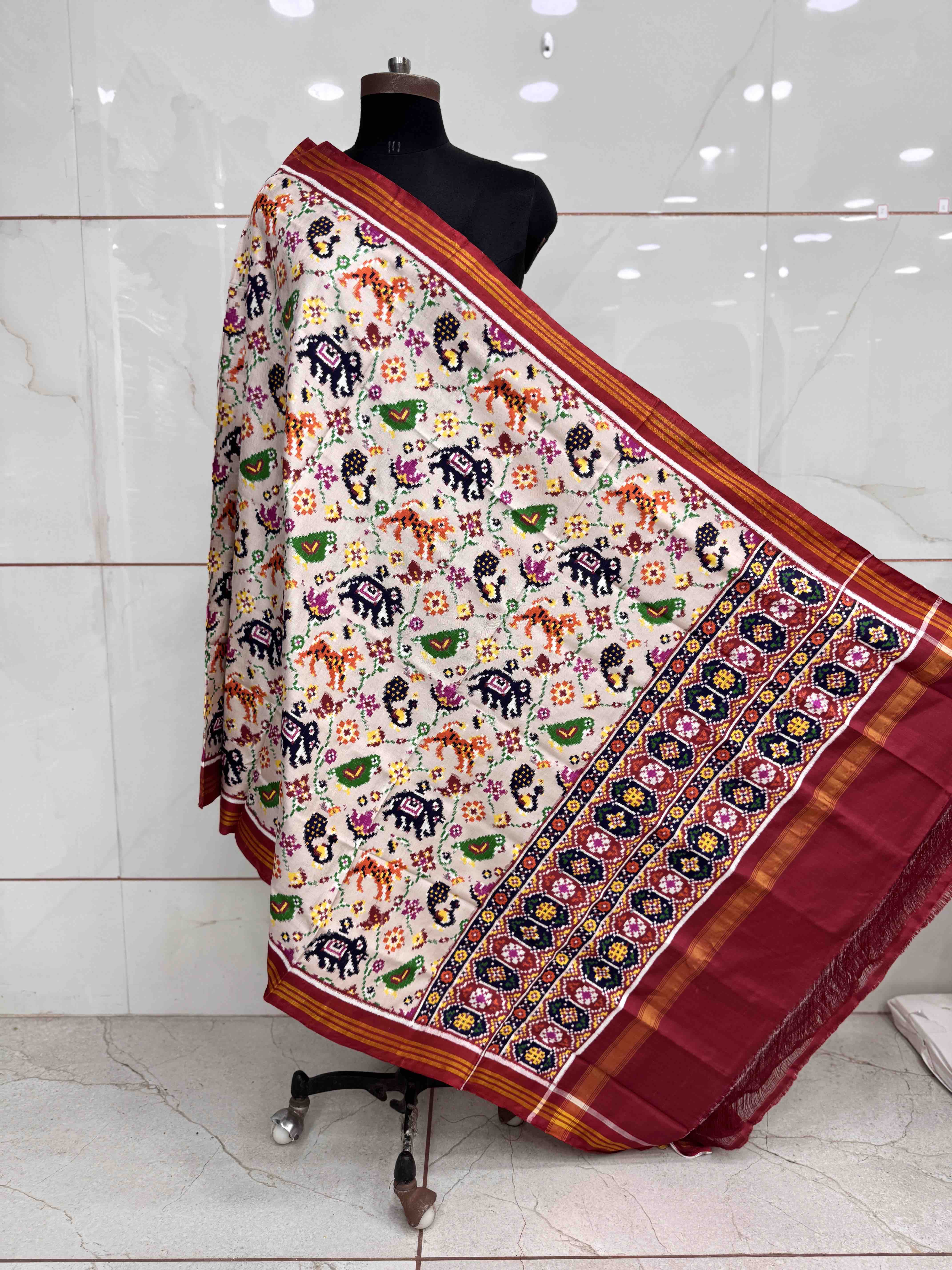 Red & Cream Narikunj Leaves Double Ikat Patan Patola Dupatta