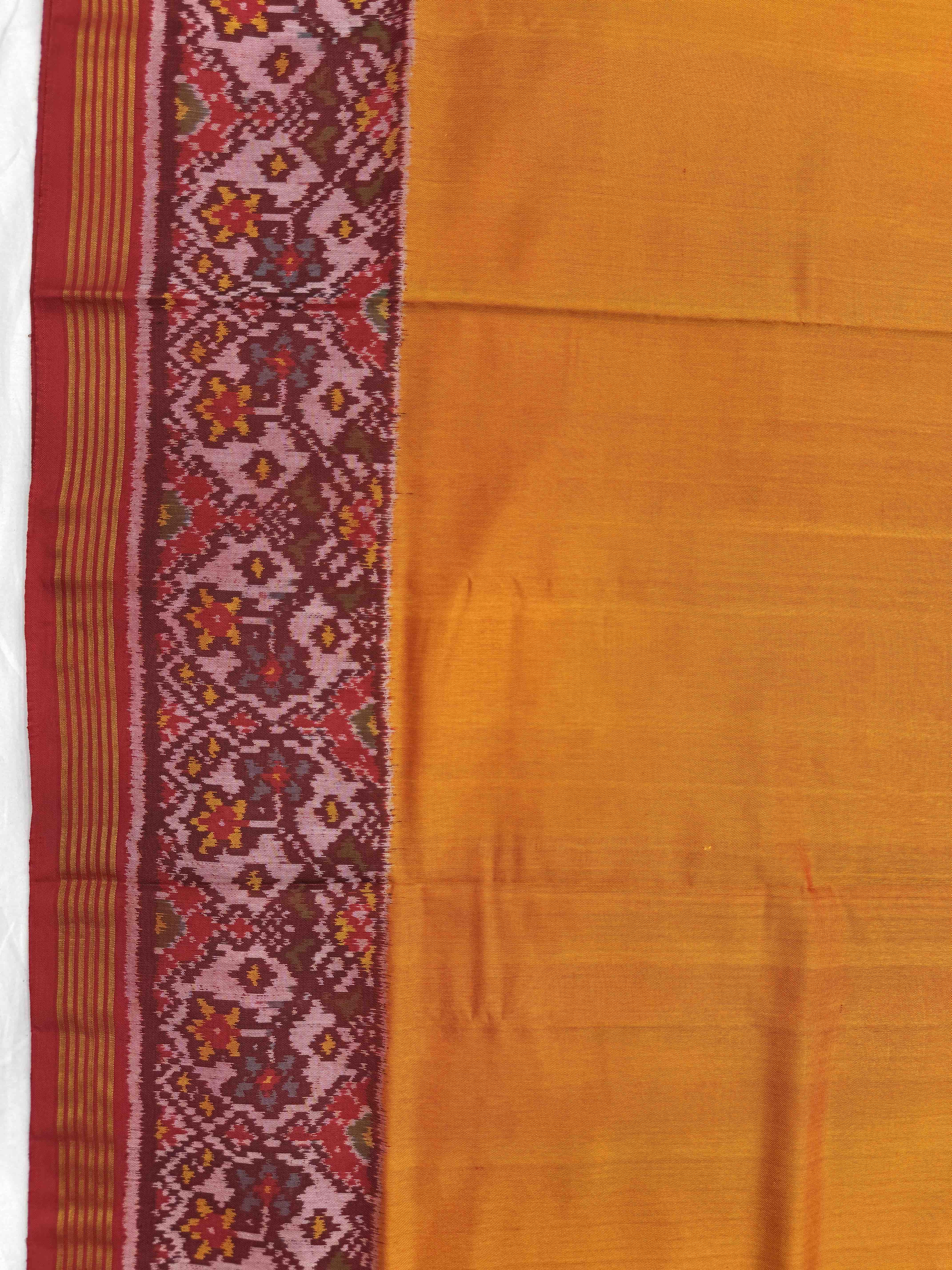 Mustard Yellow Plain with Navratan Border Pallu Single Ikat Patan Patola Saree