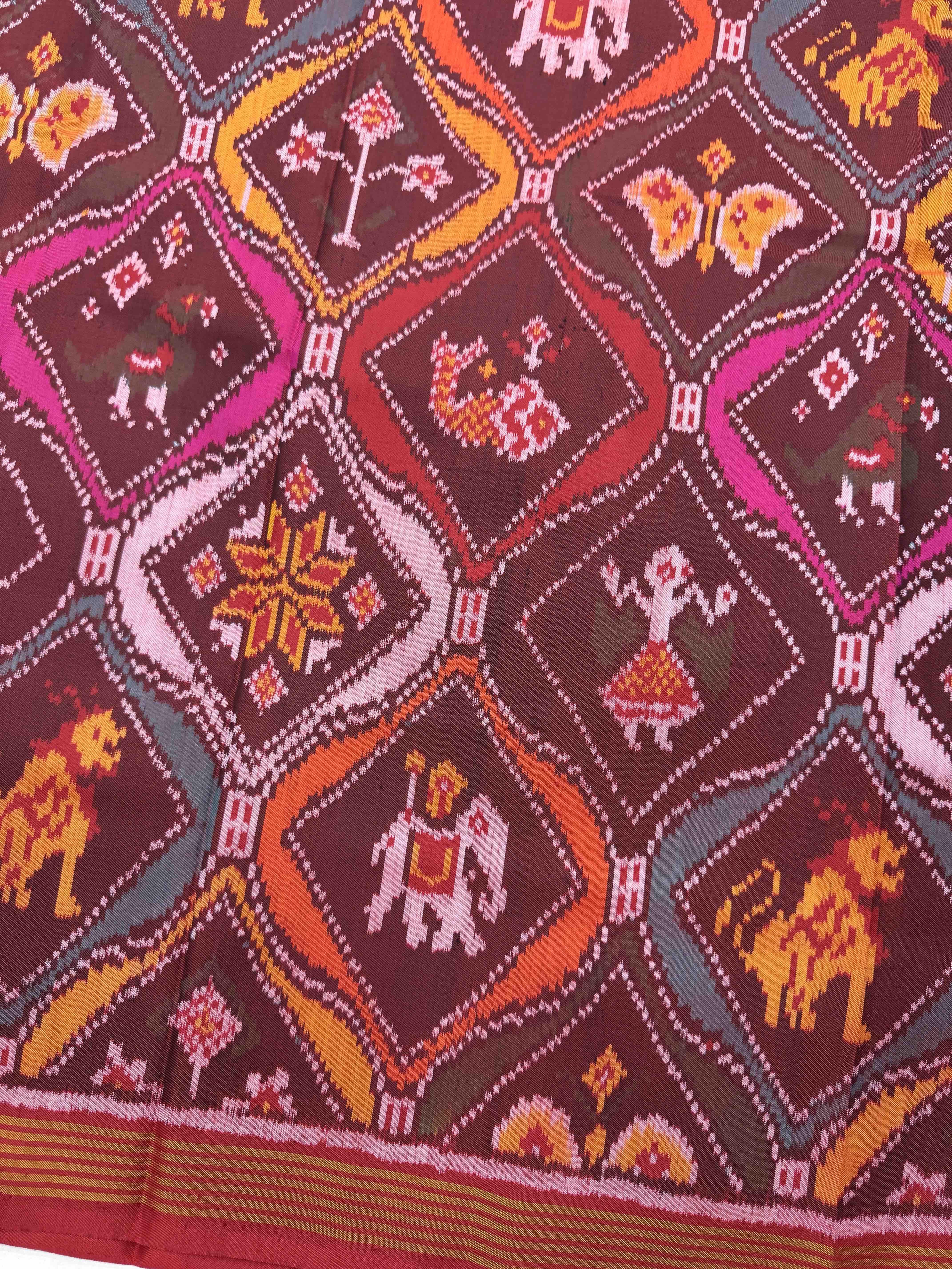 Red & Multicolor Narikunj Matka Single Ikat Patan Patola Saree