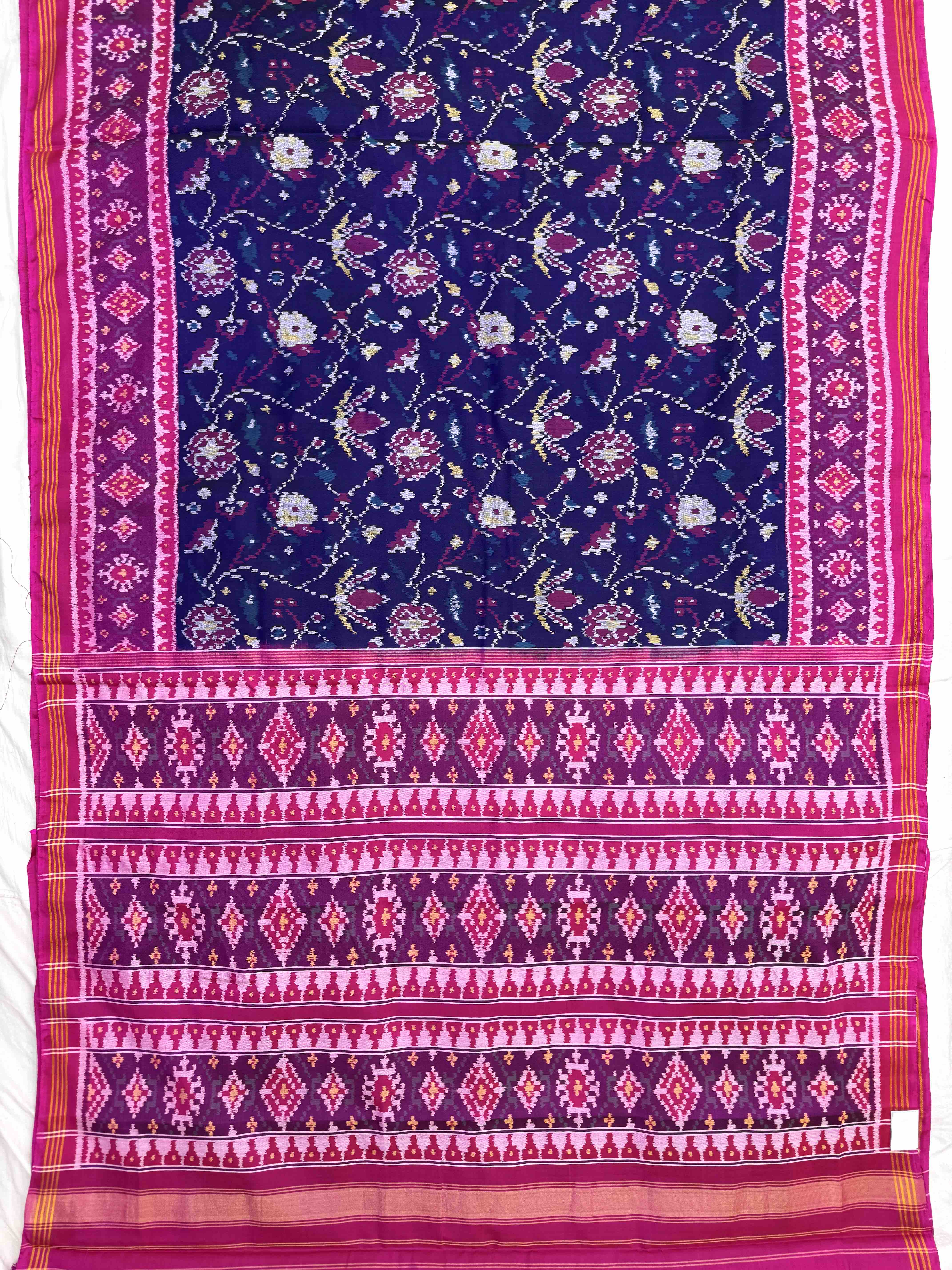 Pink & Blue Fancy Flower Leaves Single Ikat Patan Patola Saree
