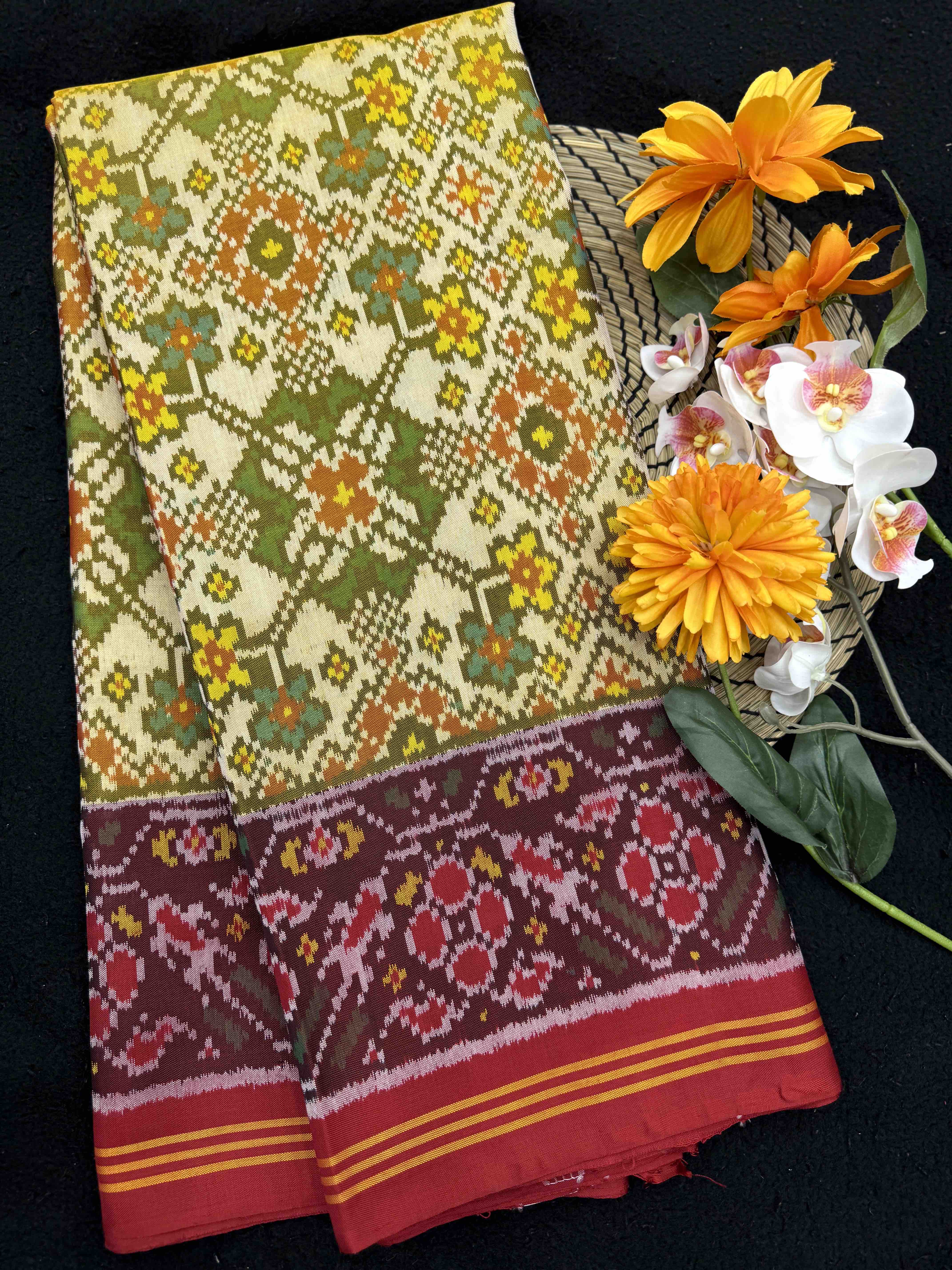 Red & Light Yellow Navratan Single Ikat Patan Patola Saree