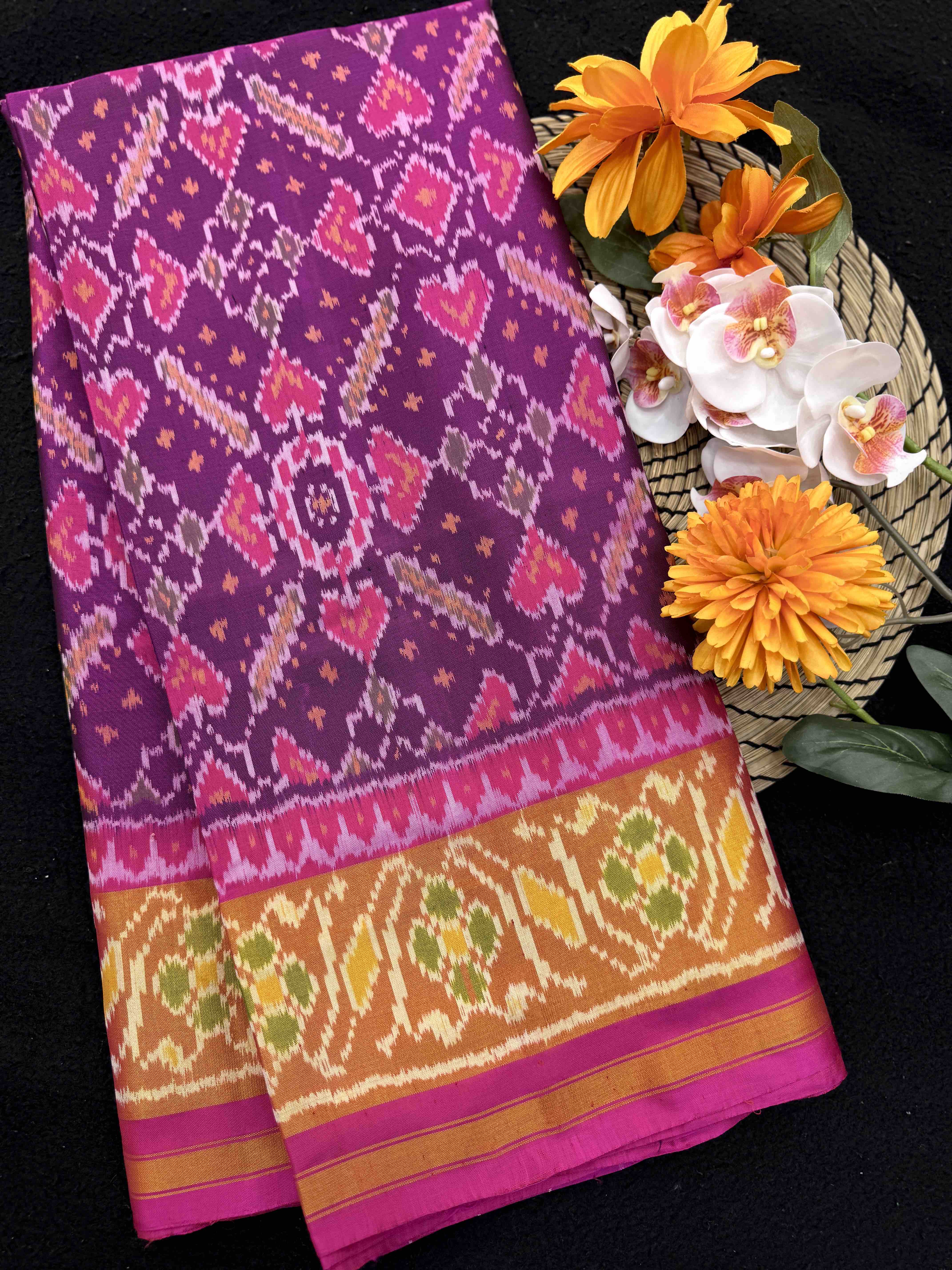Pink & Purple Manekchowk Plain Half Half Rajkot Patola Saree