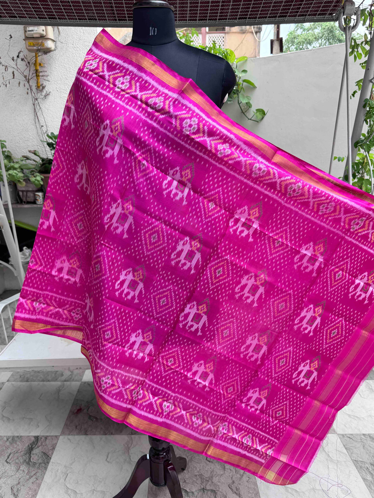 Pink Fancy Panchanda with Leaves Single Ikat Patola Dupatta