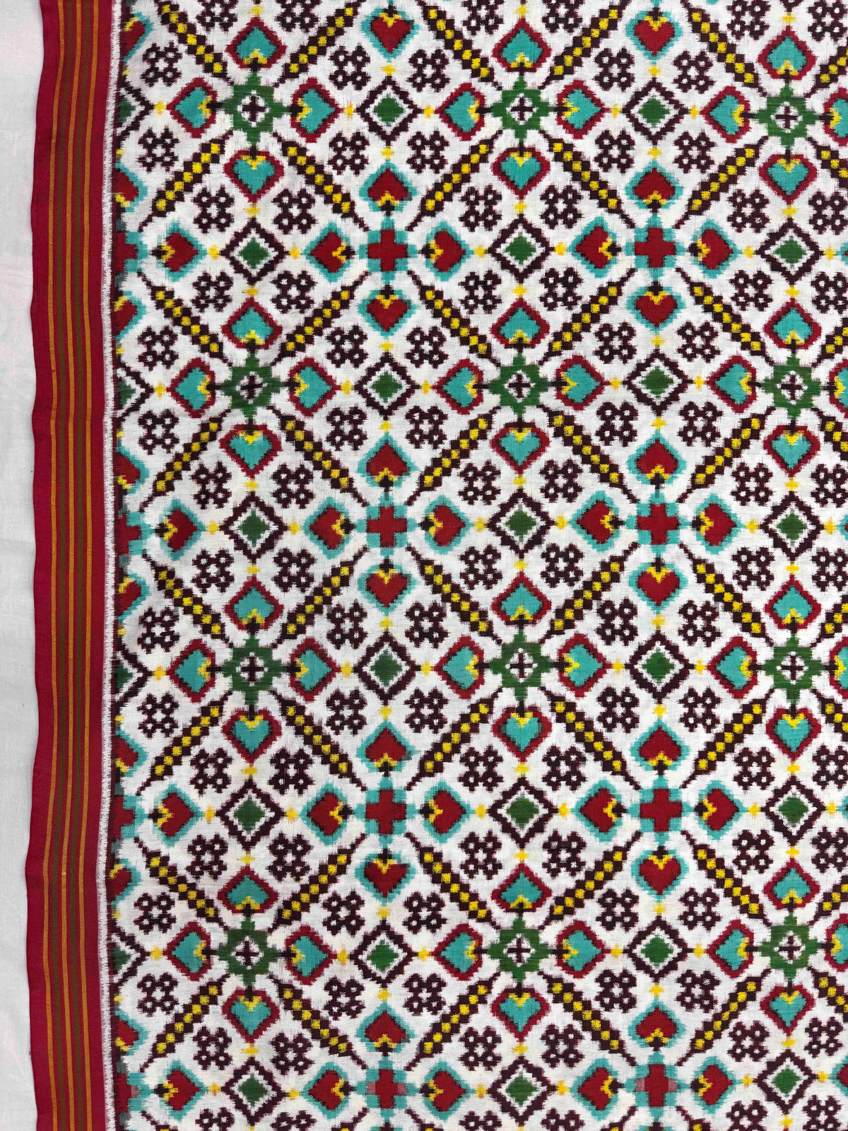 Red & White Wora Gajji Doulbe Ikat Patan Patola Saree