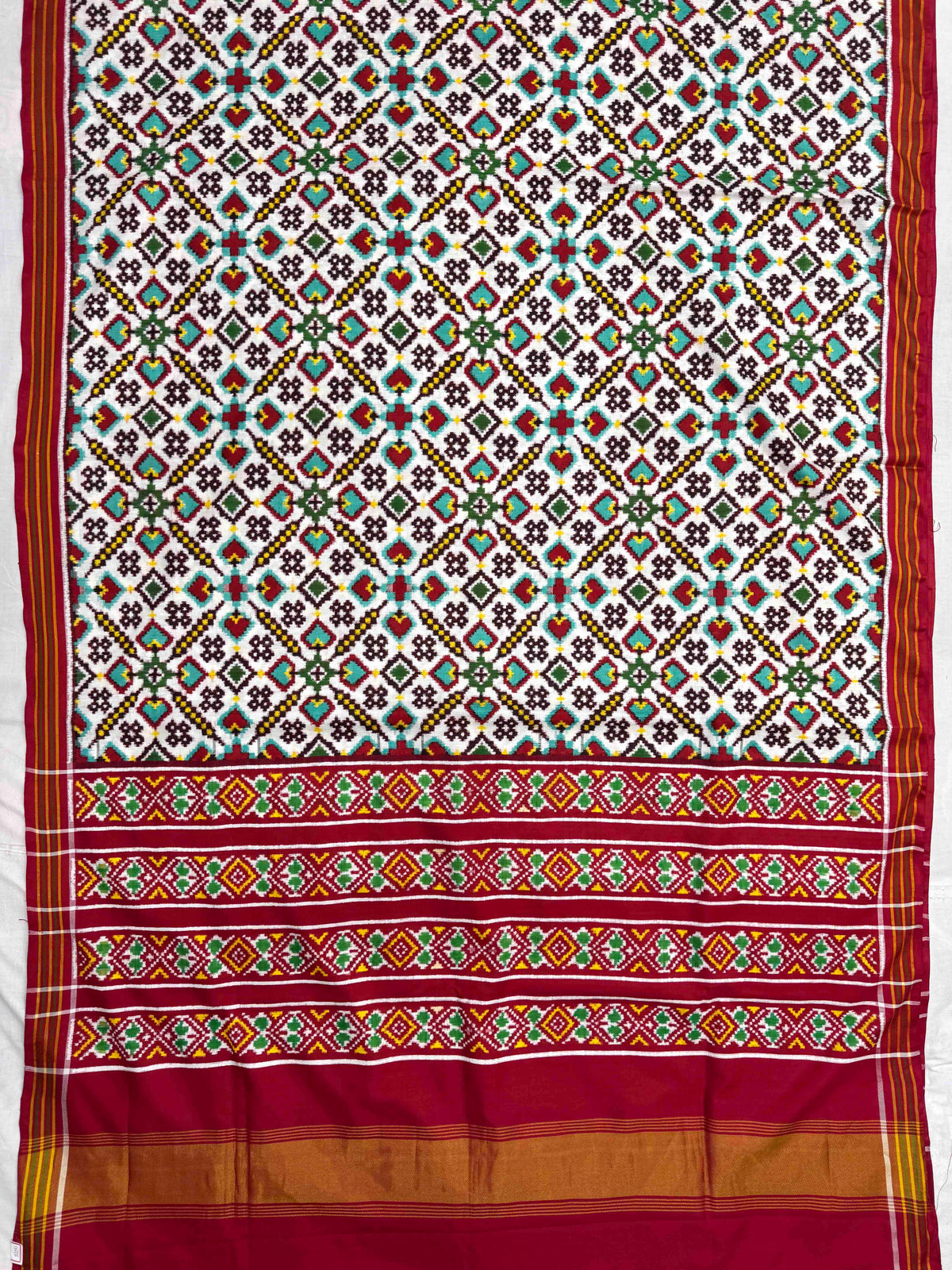 Red & White Wora Gajji Doulbe Ikat Patan Patola Saree