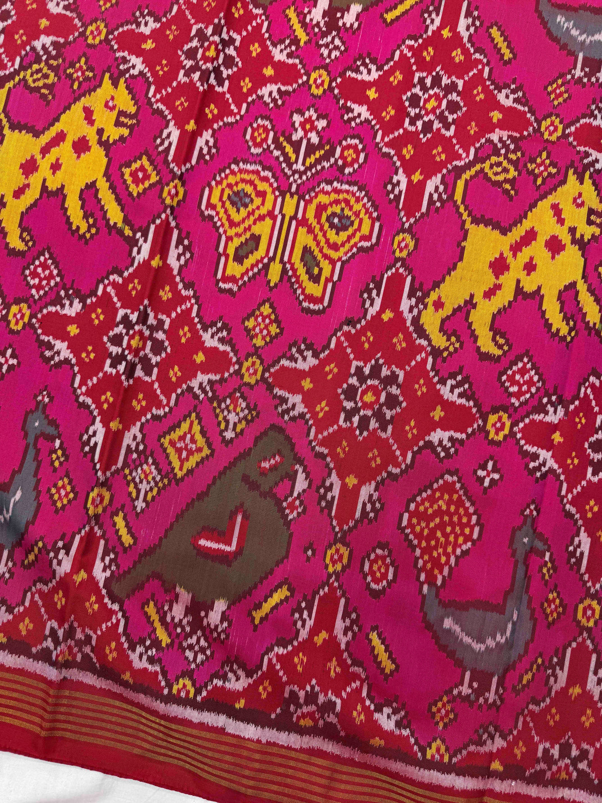 Red & Pink Big Figure Narikunj Single Ikat Patan Patola Saree