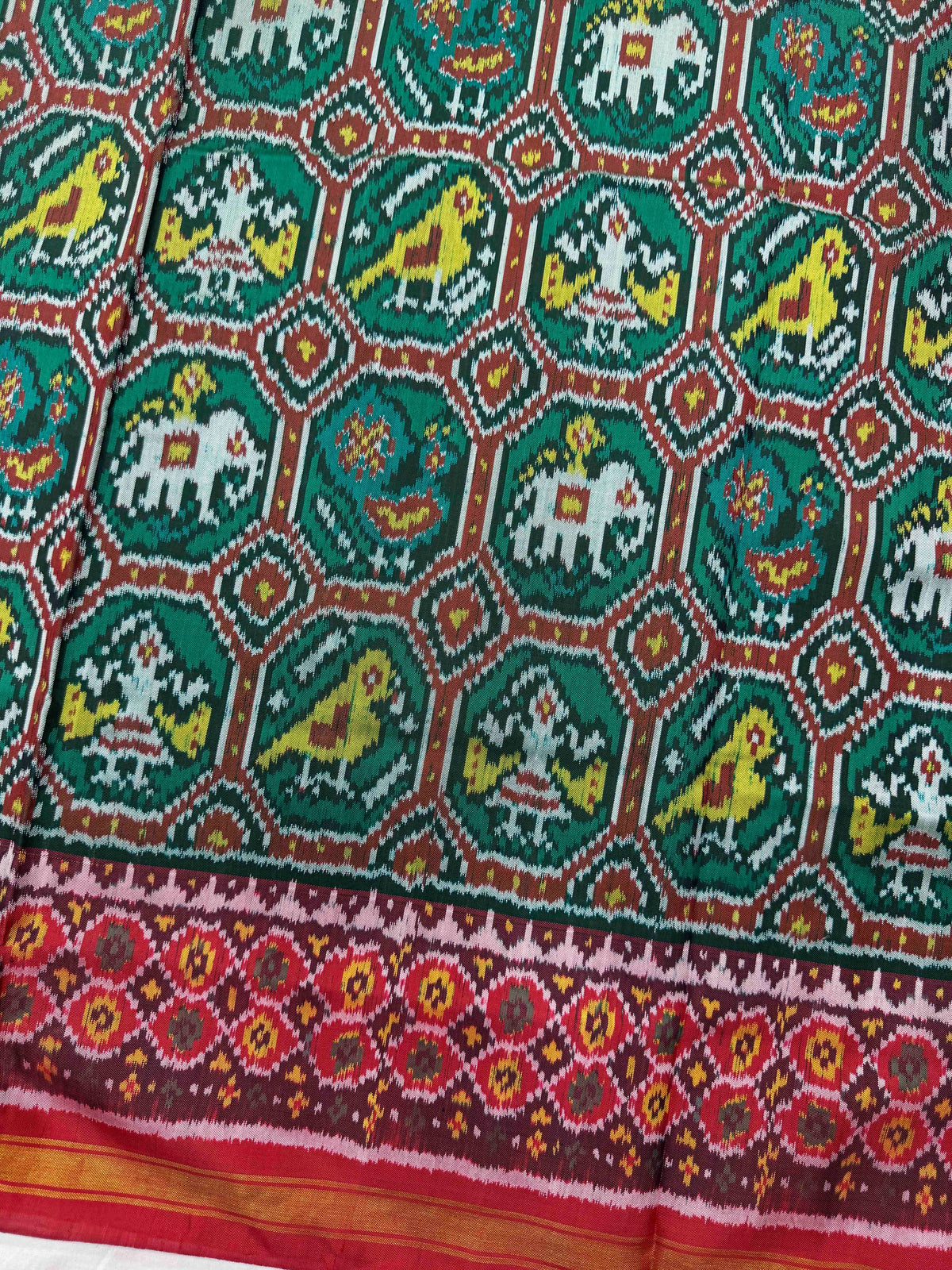 Red & Turquoise Small Narikunj with Red Navratan Pallu Single Ikat Patan Patola Saree