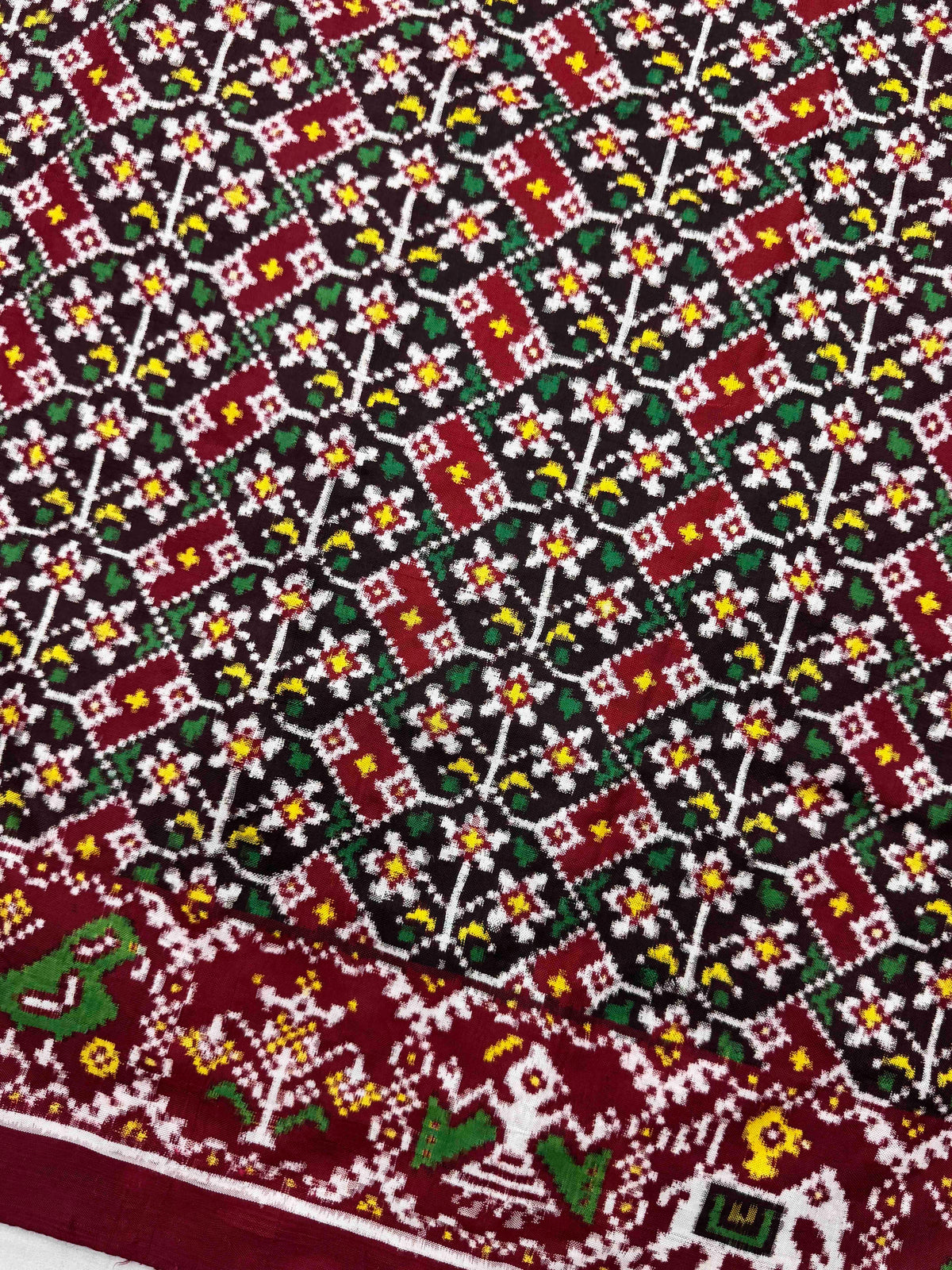 Maroon & White Fancy Flower Natural Dye Colors Double Ikat Patan Patola Saree