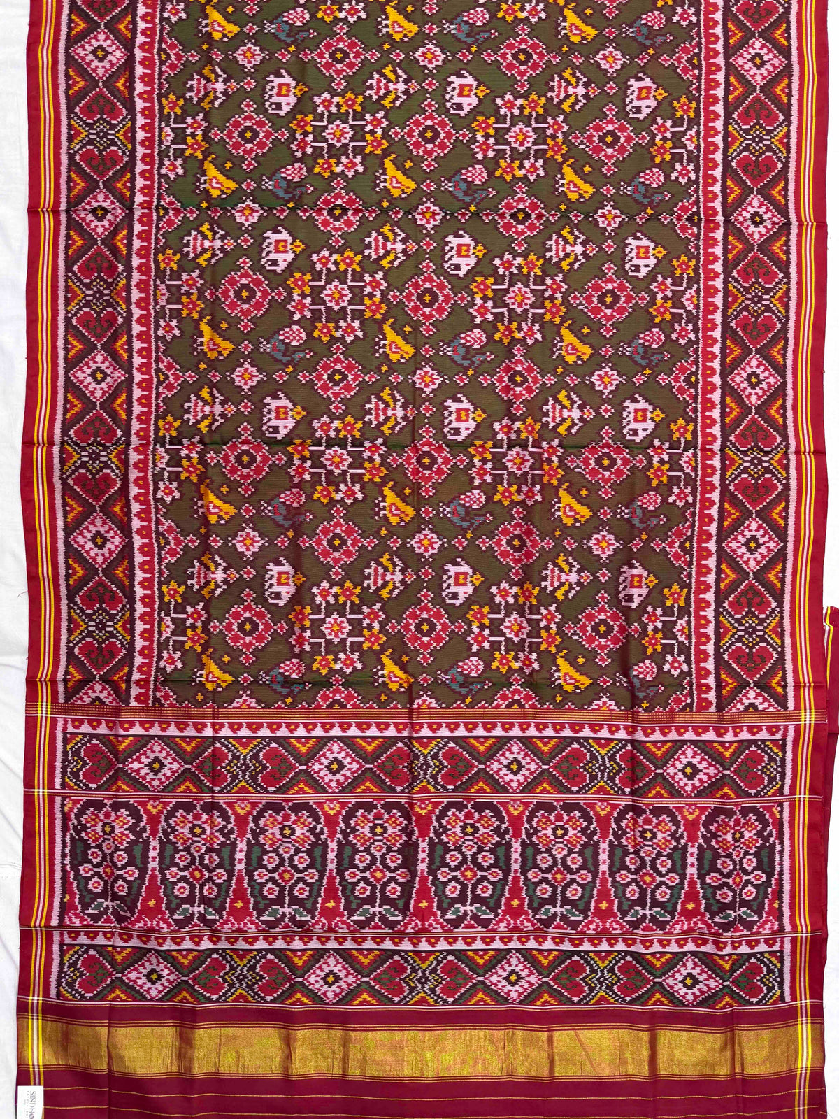 Red & Green Navratan Narikunj Single Ikat Patan Patola Saree
