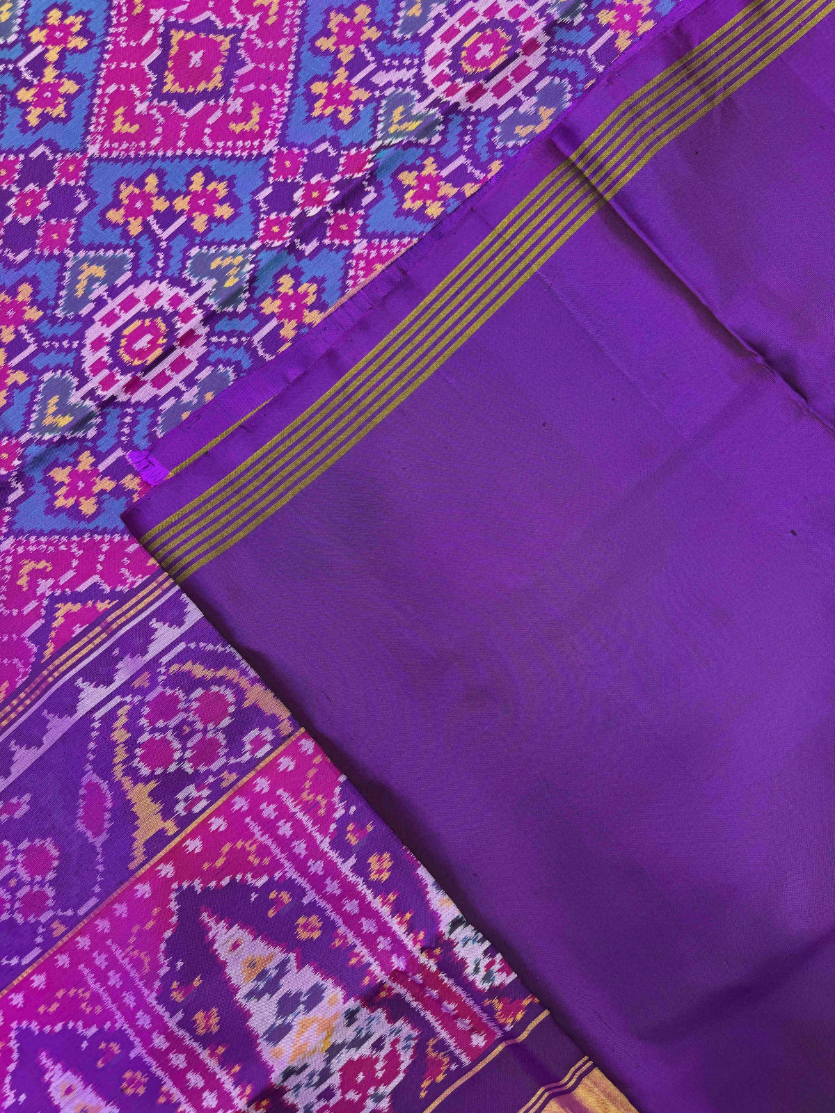 Purple & Turquoise Navratan Manekchowk Single Ikat Patan Patola Saree