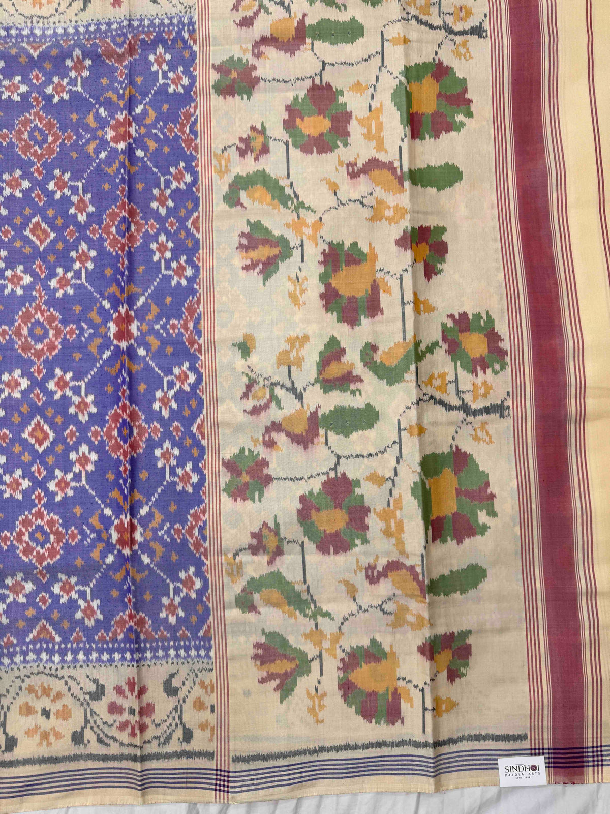 Off White & Light Purple Navratan Single Ikat Patan Patola Saree