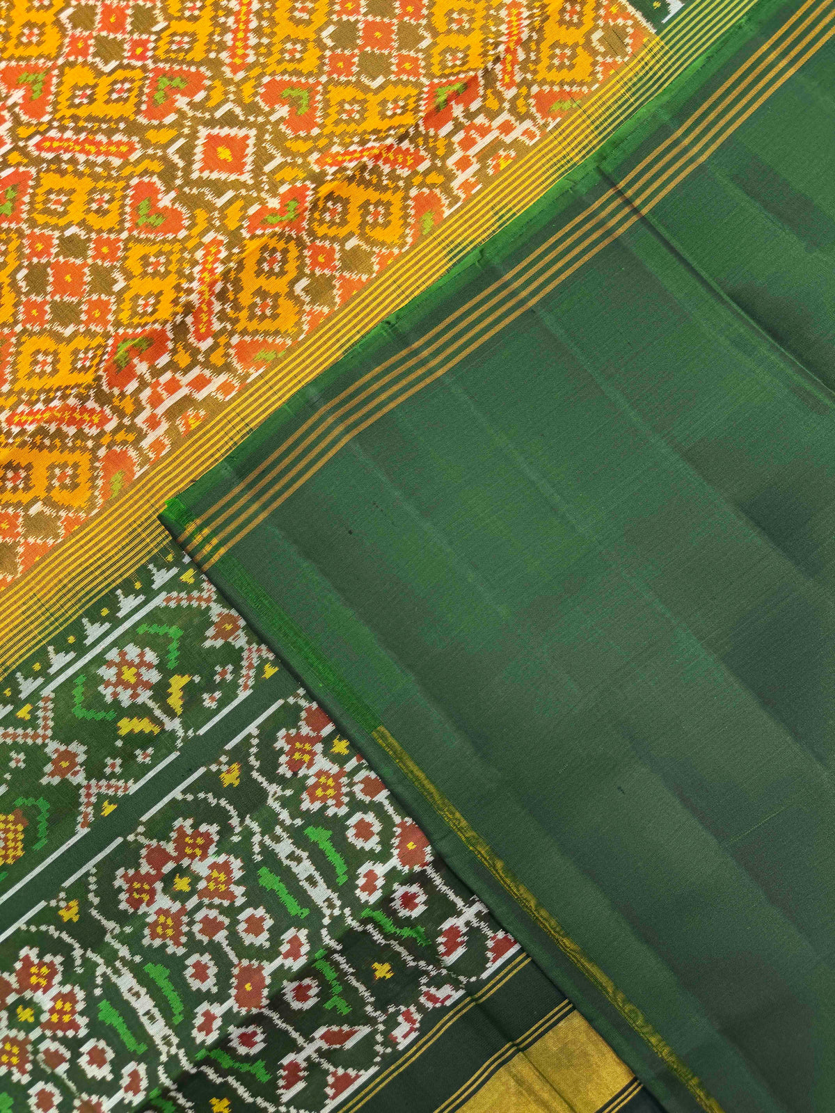 Green & Yellow Manekchowk Single Ikat Patan Patola Saree