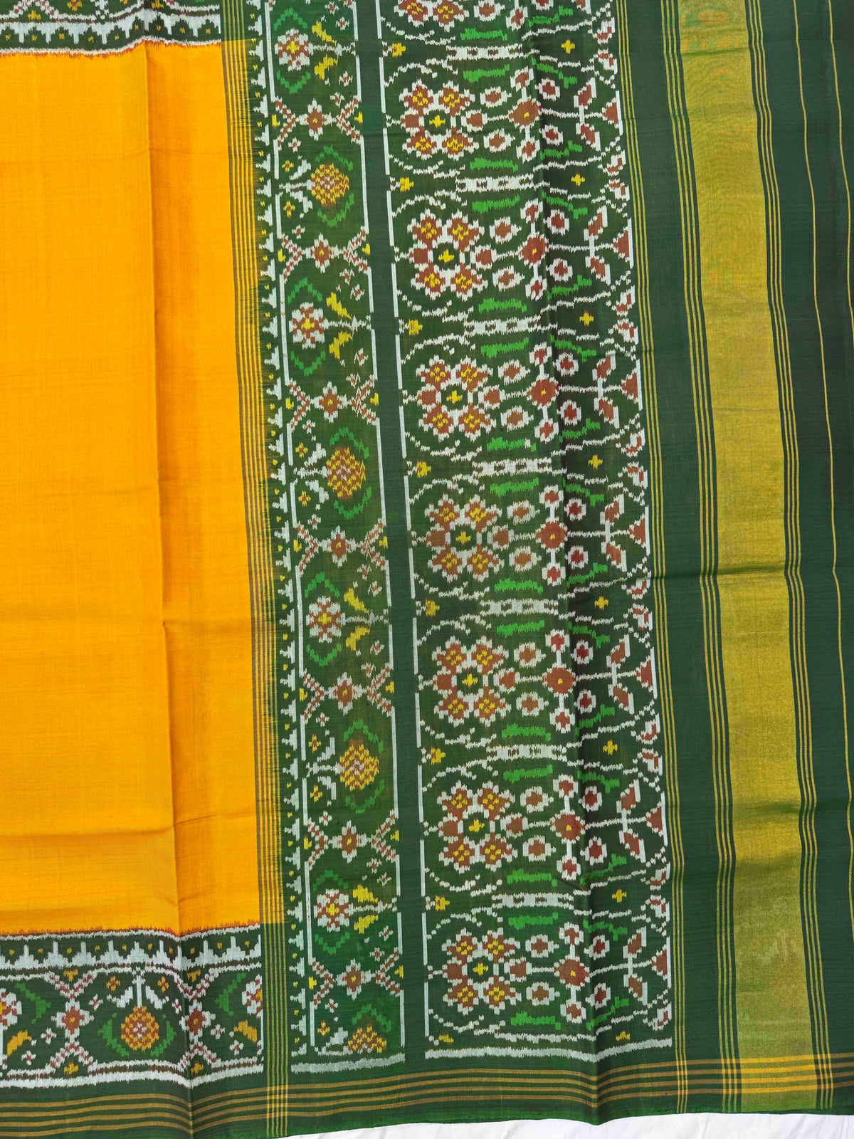 Green & Yellow Plain Single Ikat Patan Patola Saree