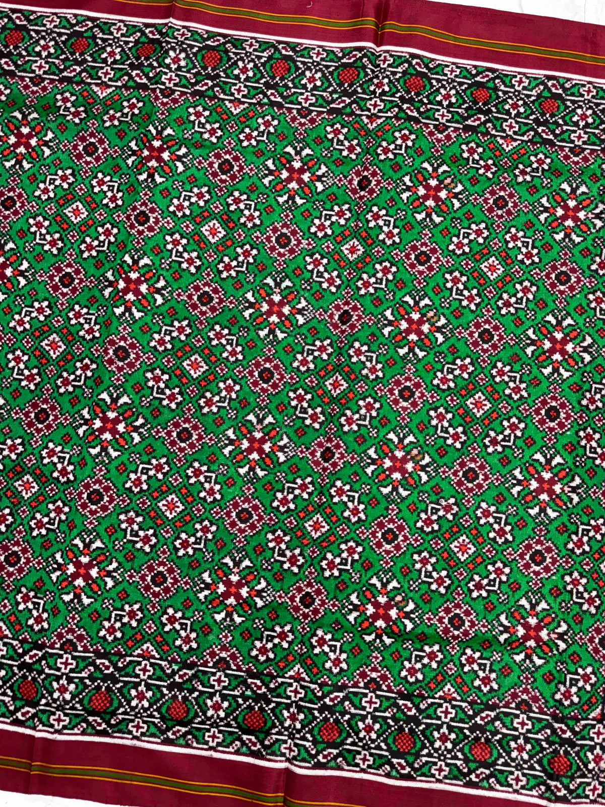 Maroon & Green Navratan Natural Dye Colors Double Ikat Patan Patola Saree