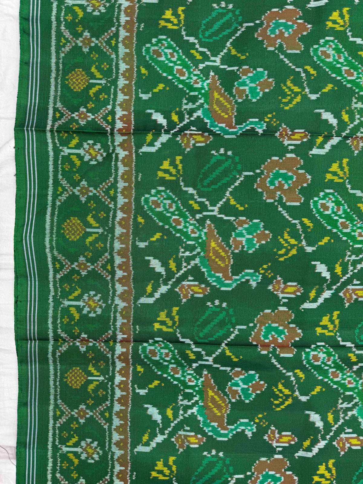 Green Fancy Peacock Flower Single Ikat Patan Patola Saree
