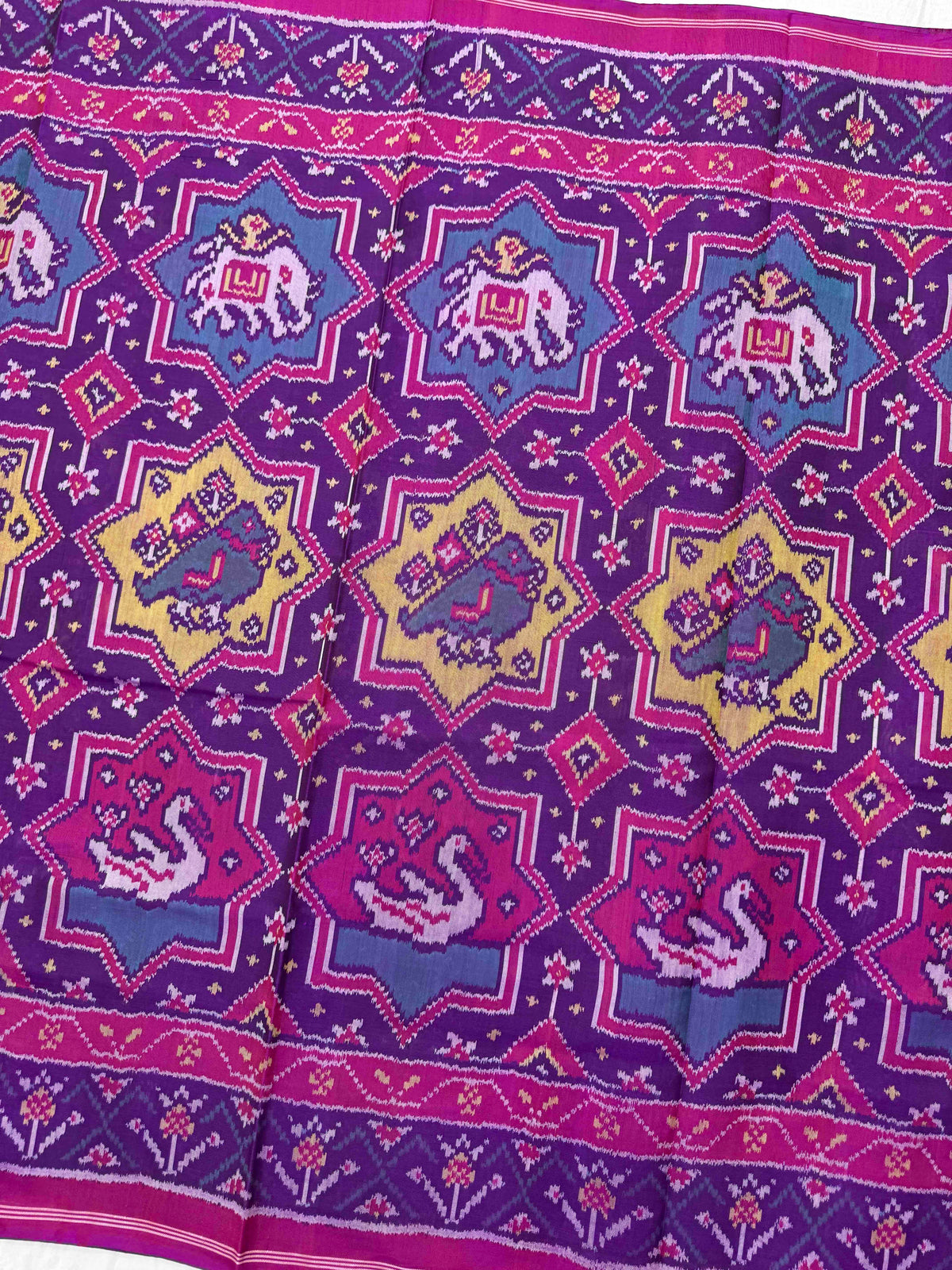 Pink & Multicolor Star Narikunj Single Ikat Patan Patola Saree