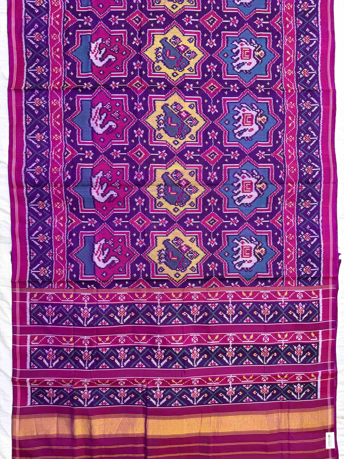 Pink & Multicolor Star Narikunj Single Ikat Patan Patola Saree