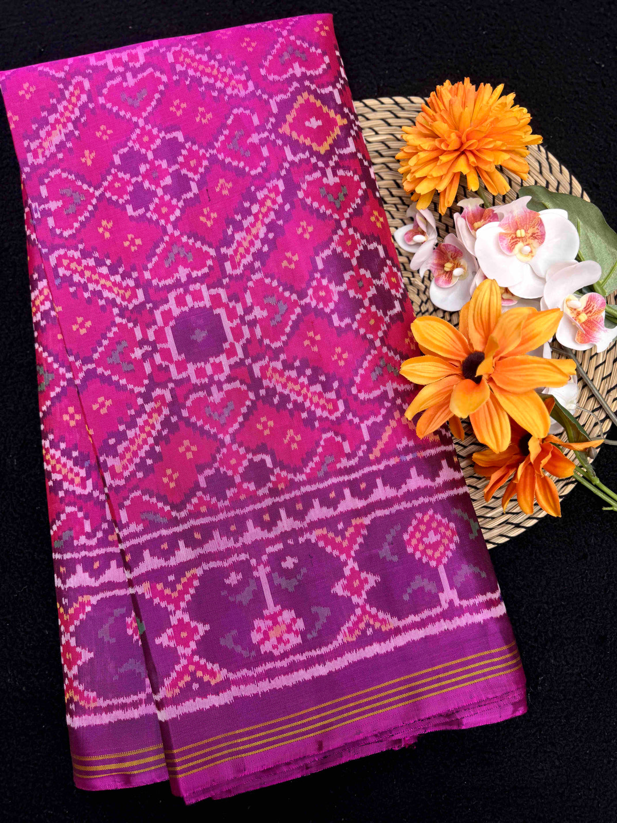 Purple & Pink Manekchowk Single Ikat Patan Patola Saree