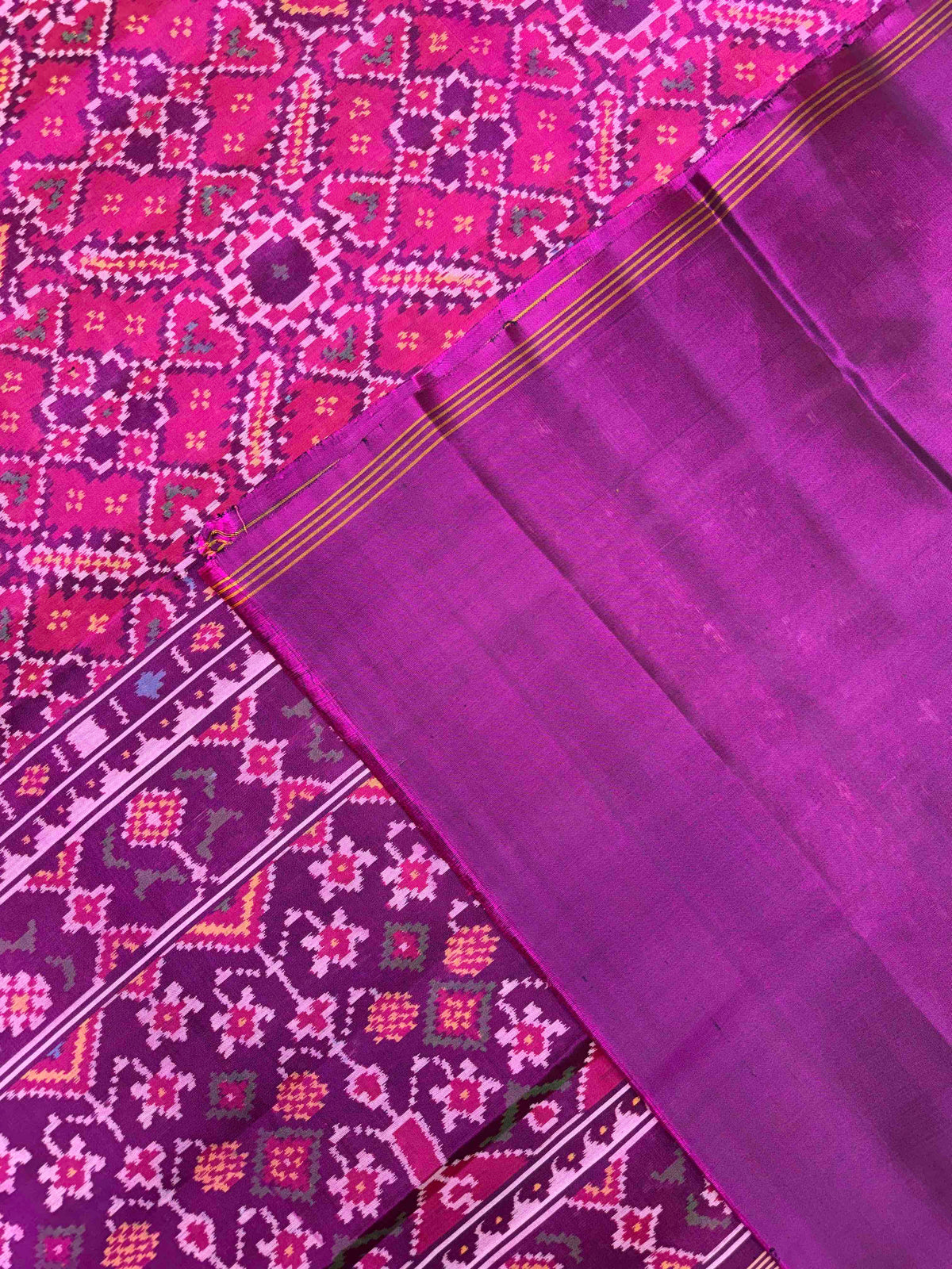 Purple & Pink Manekchowk Single Ikat Patan Patola Saree
